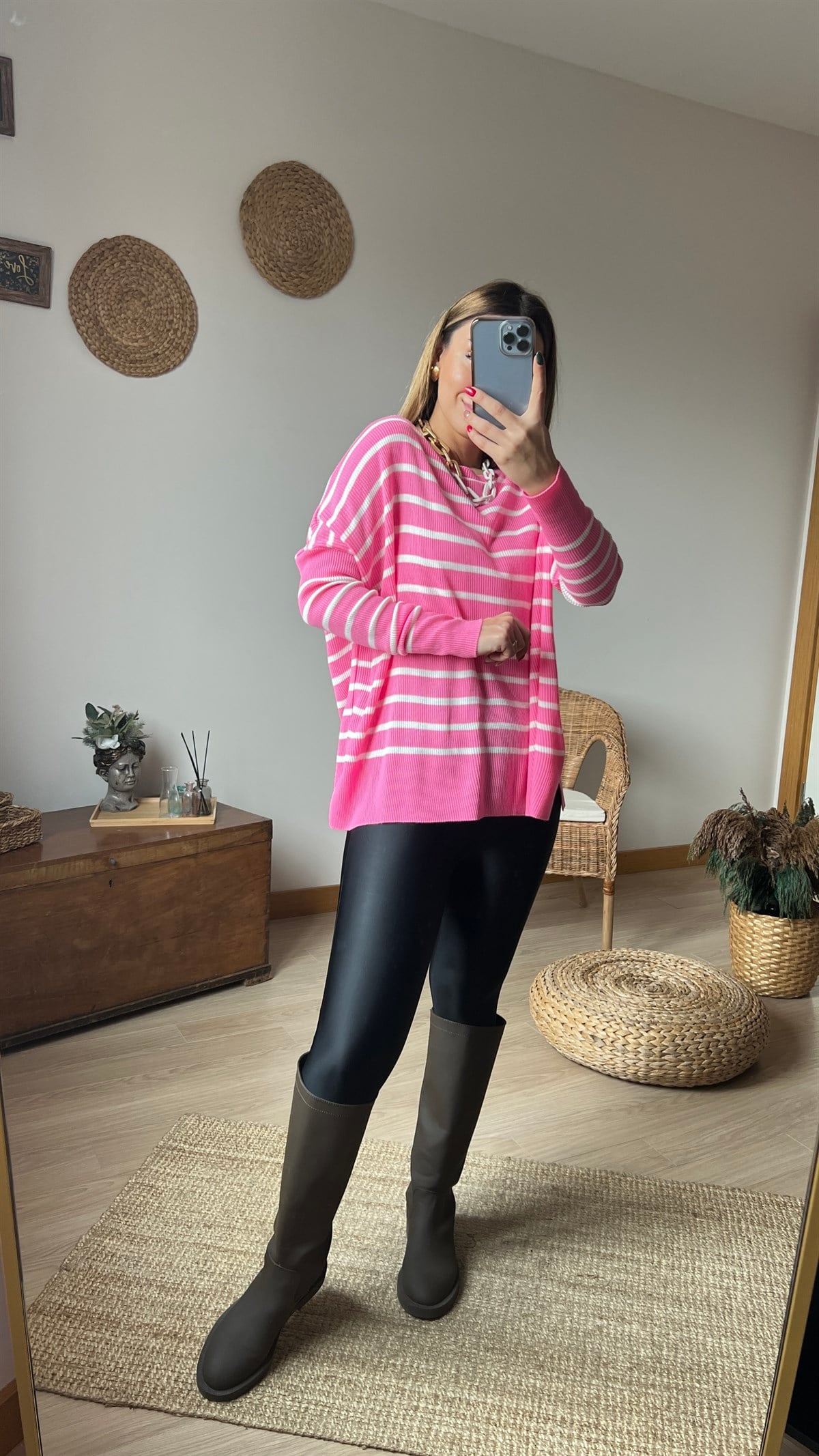 İnce Çizgili Pembe Triko