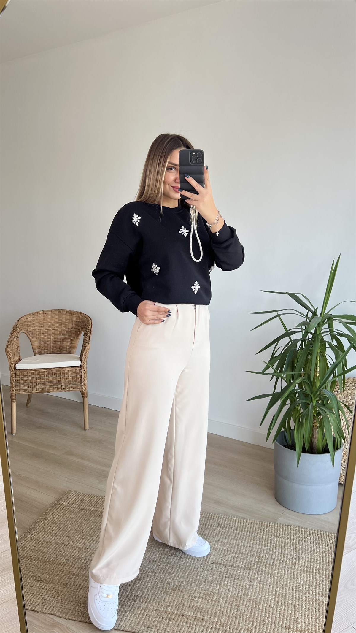 Şardonlu Siyah Taşlı Sweat