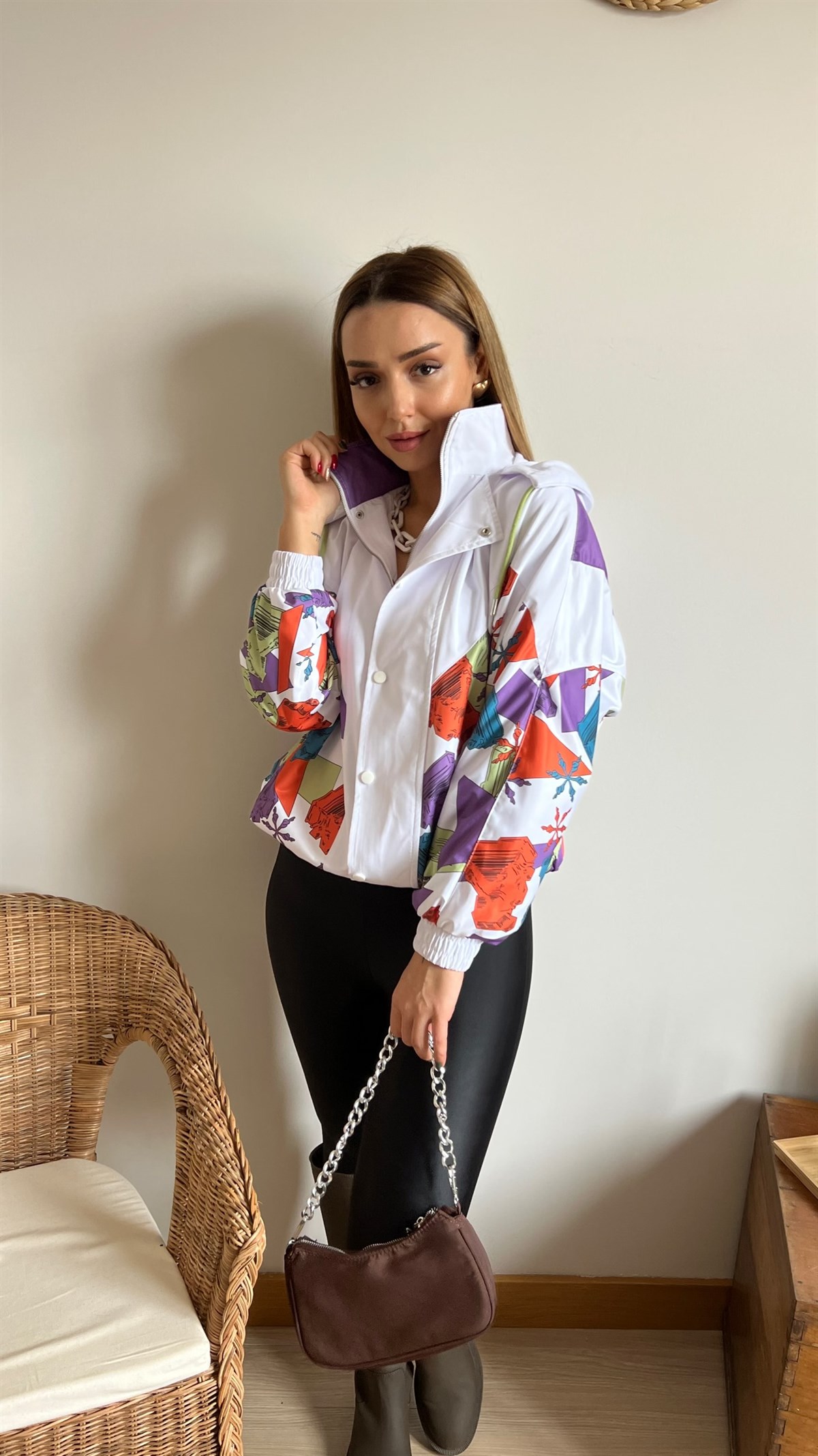  Geometrik Desenli Tasarım Bomber