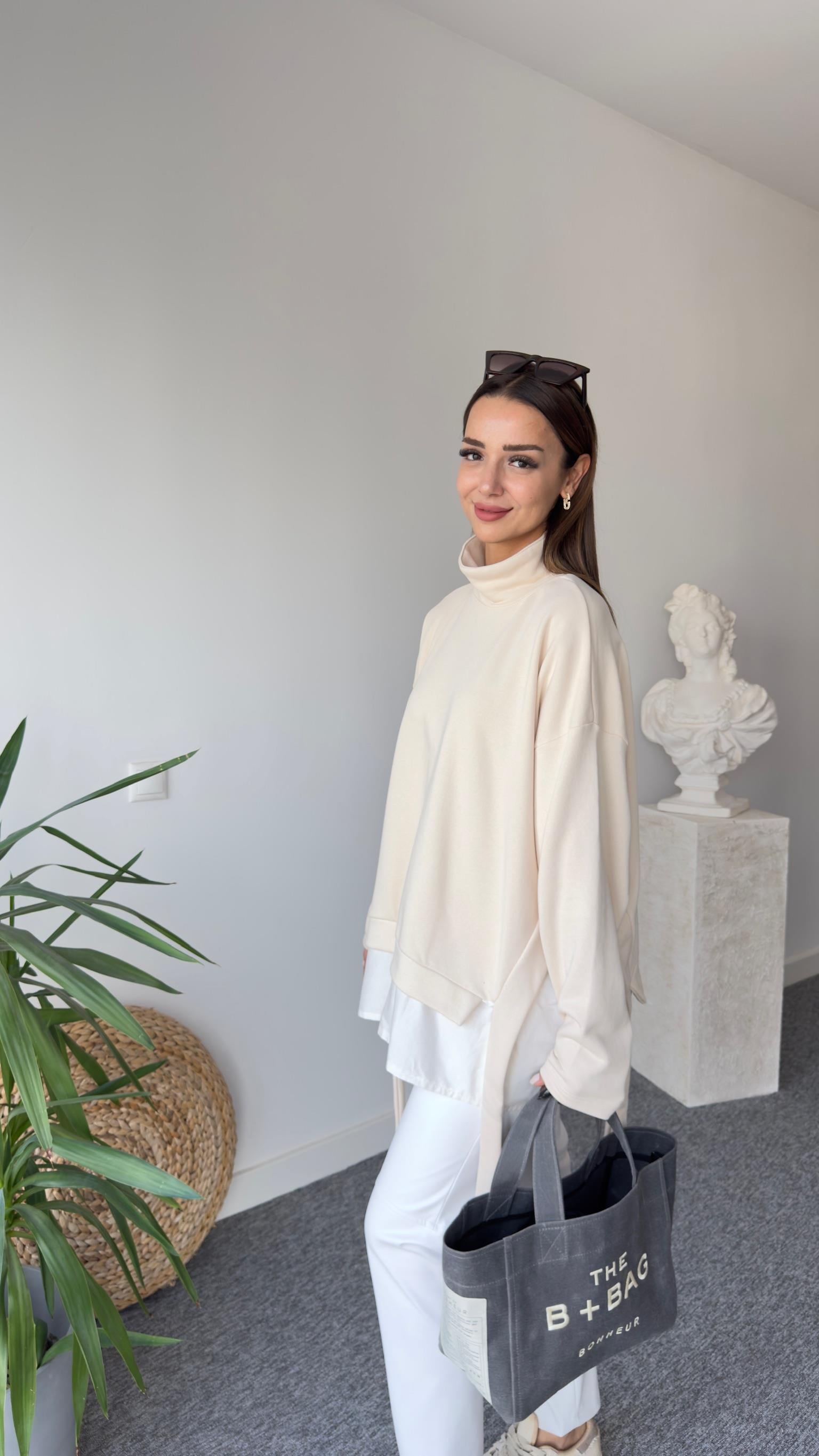Balıkçı Yaka Bej Gömlek Detay Sweat