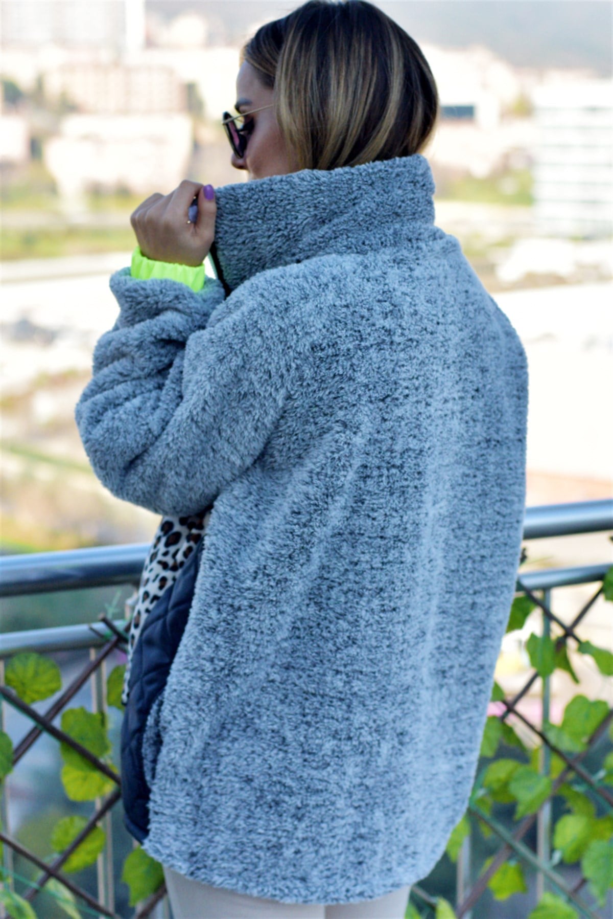 Leopar Detaylı Peluş Ceket