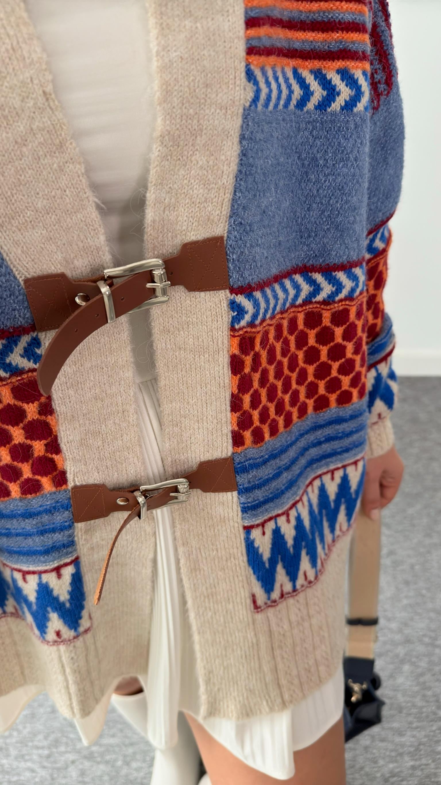 Deri Kemer Detay Mavi Tasarım Hırka