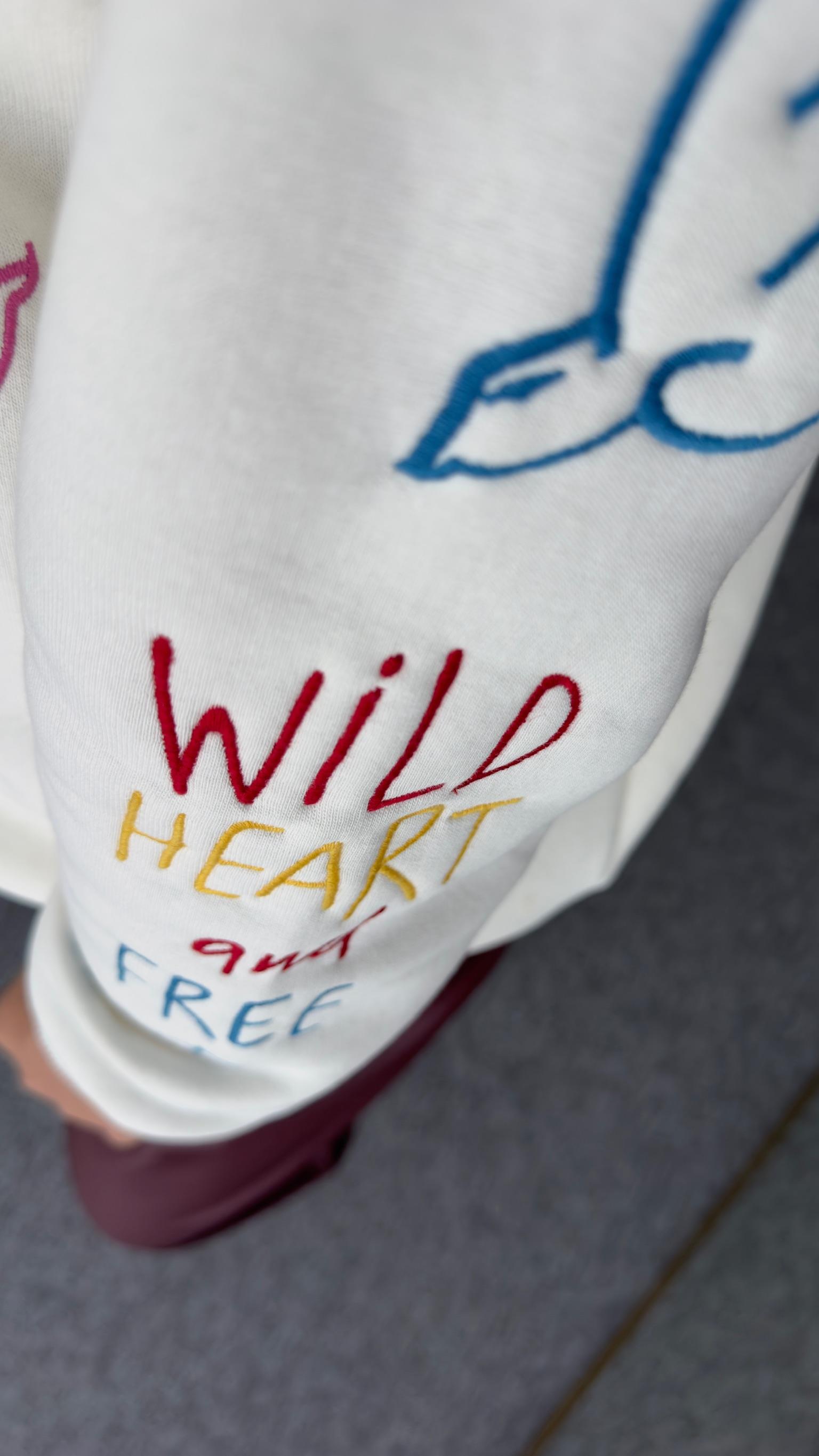 Renkli Nakışlı Beyaz Sweatshirt