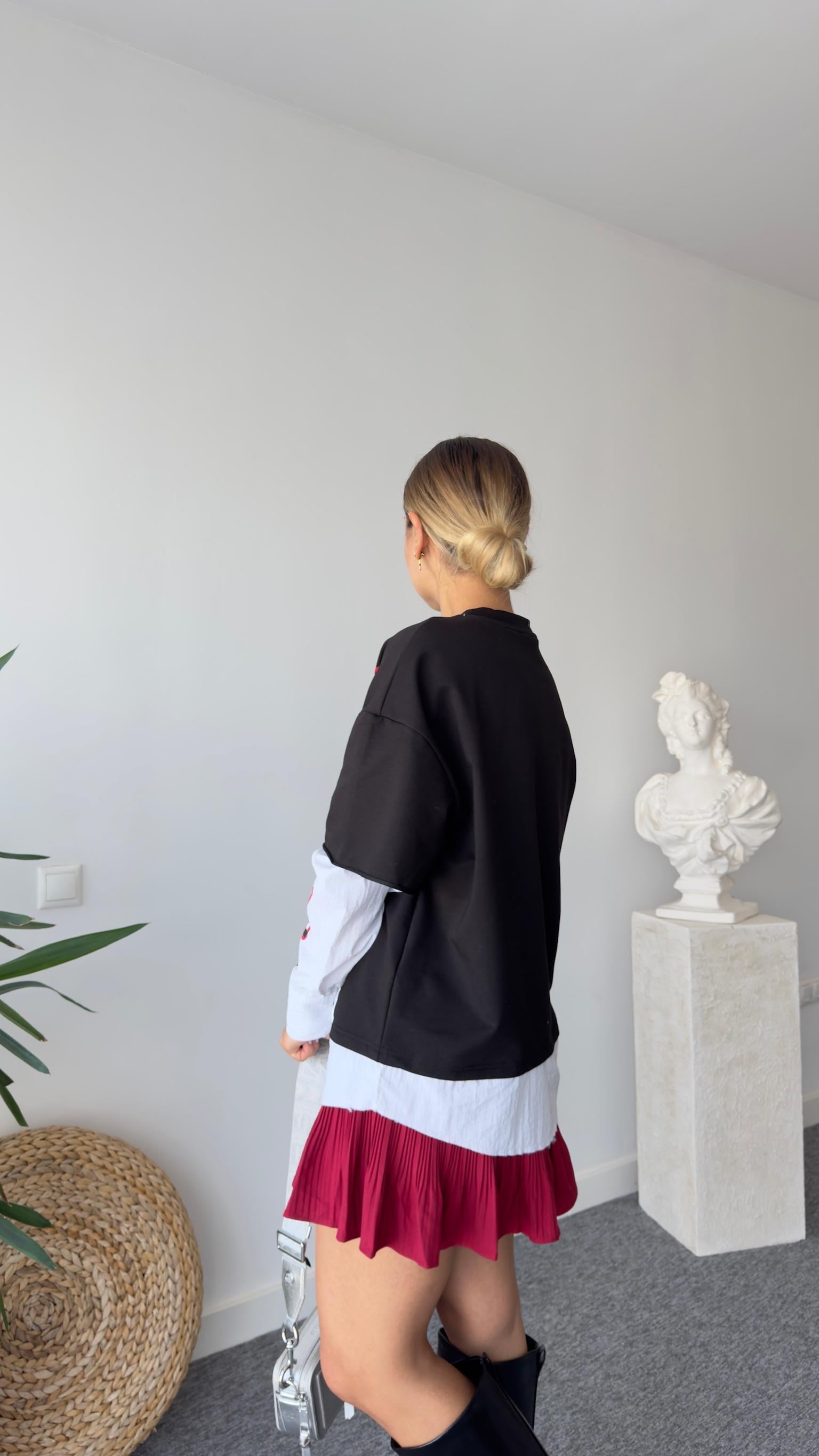 Kollar Gömlek Parçalı Yazılı Siyah Sweat