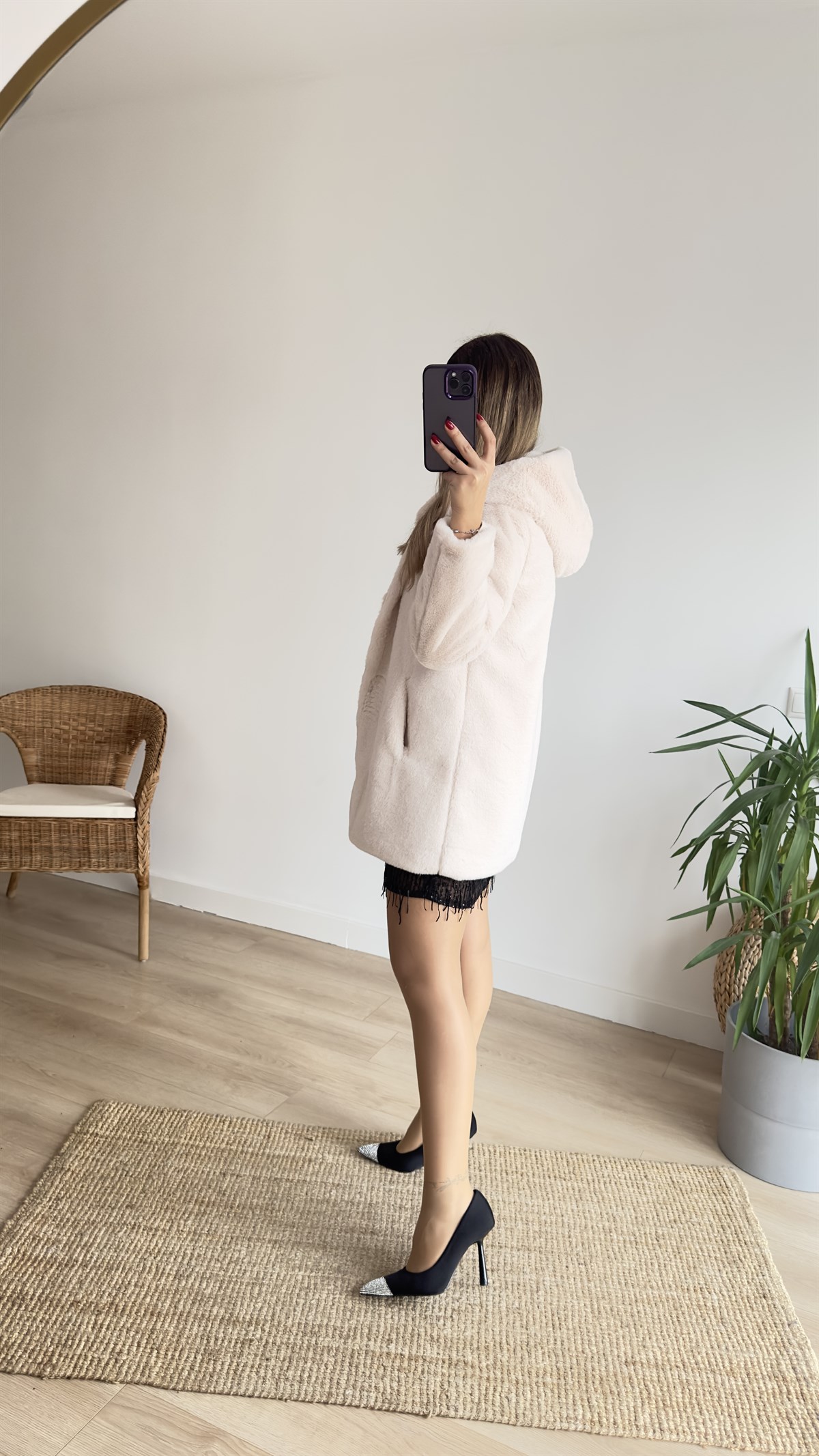 Premıum Kapüşonlu Ekru Peluş Mont