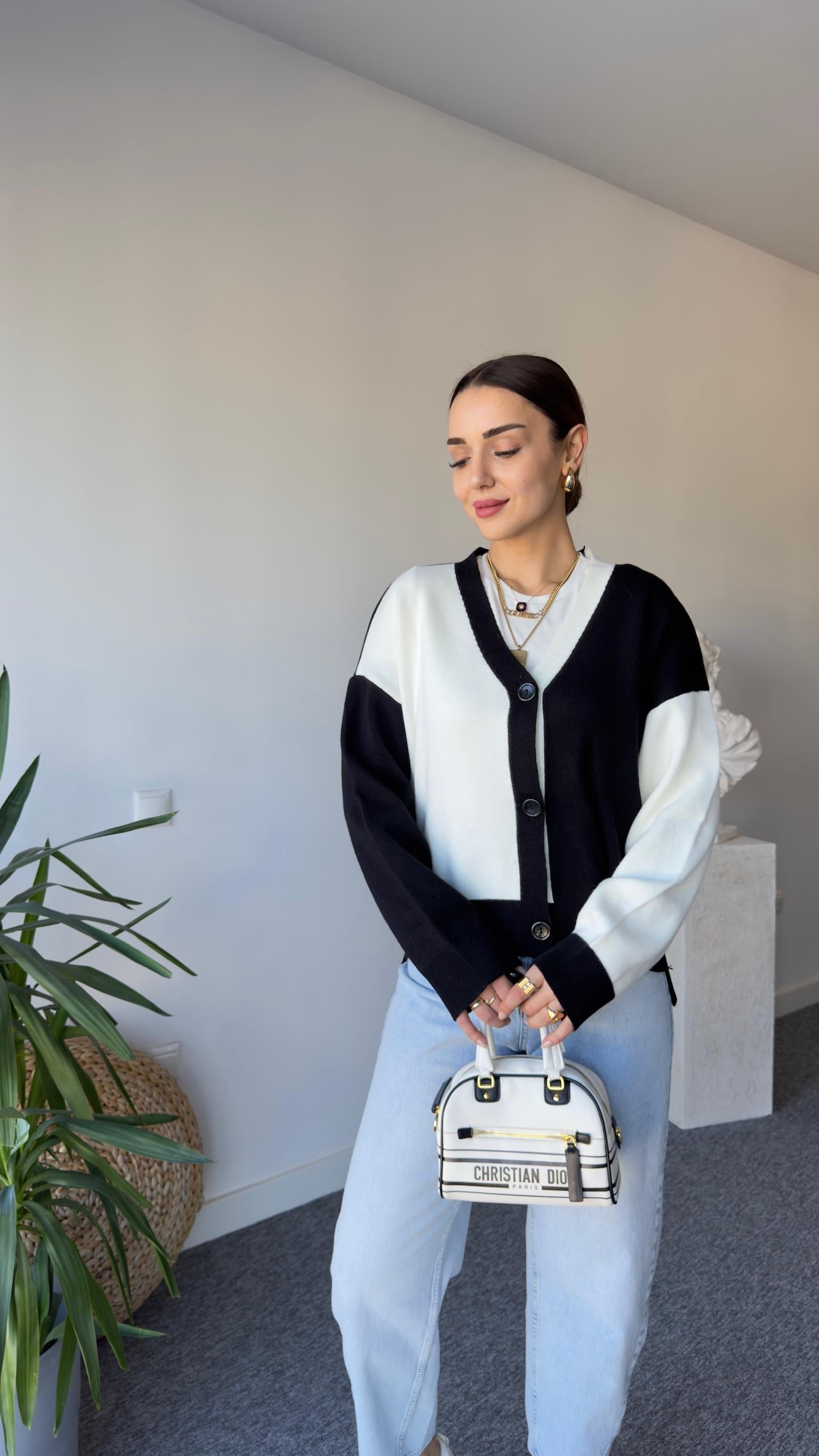 Rina Marka Model Çift Renk Hırka