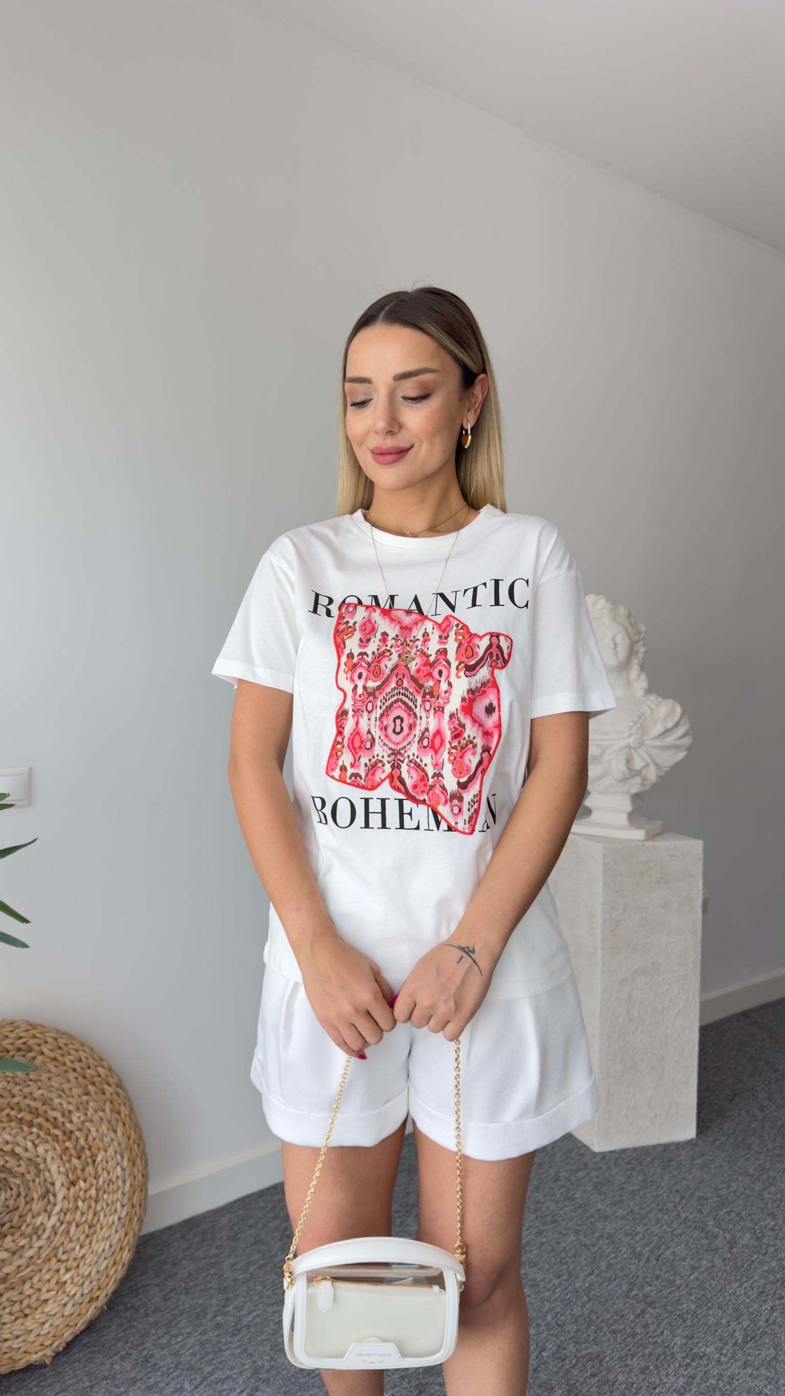 Zey Renkli Baskı Beyaz Tshirt