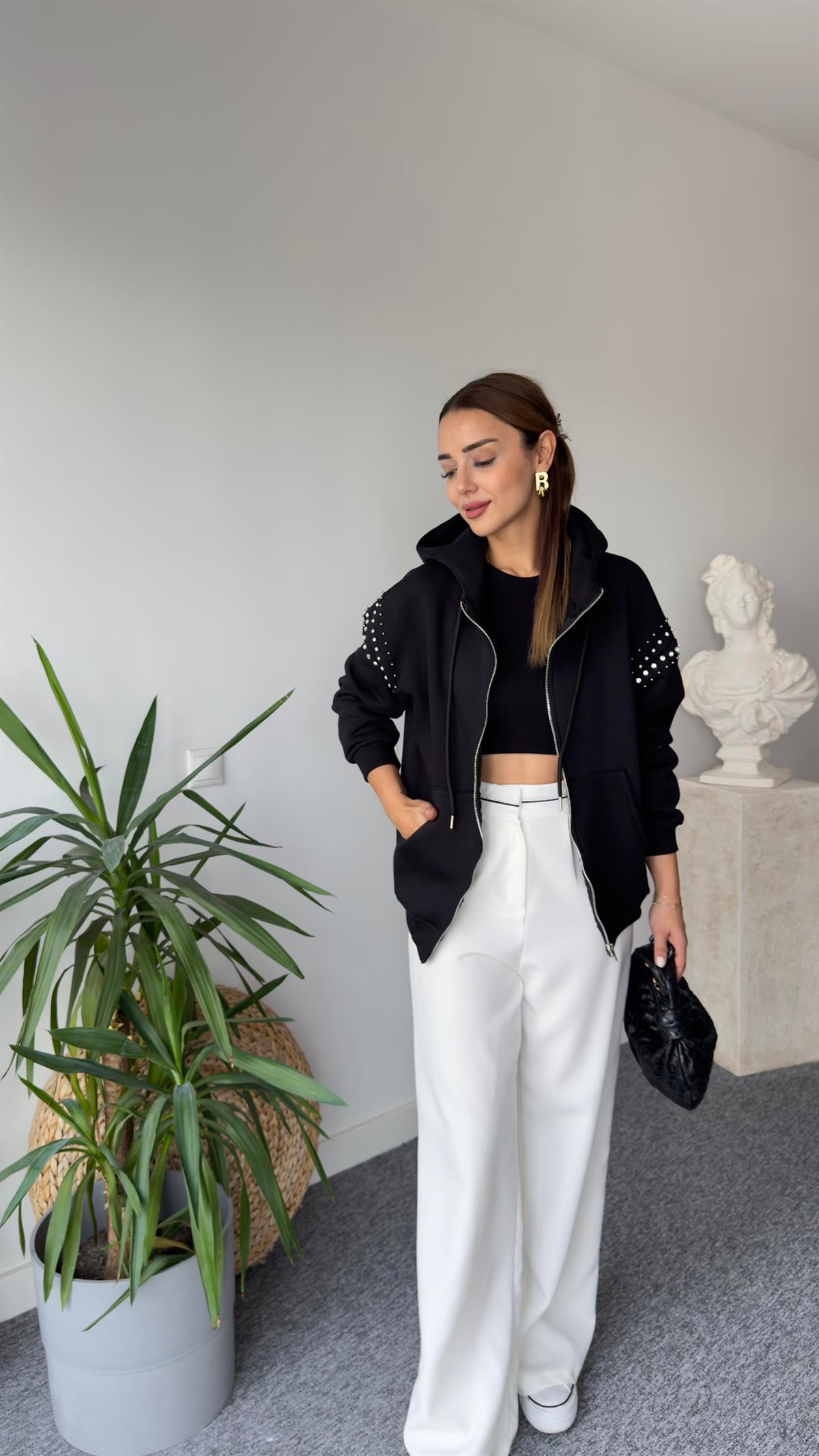 Orj Model Kolları Taşlı Siyah Sweat
