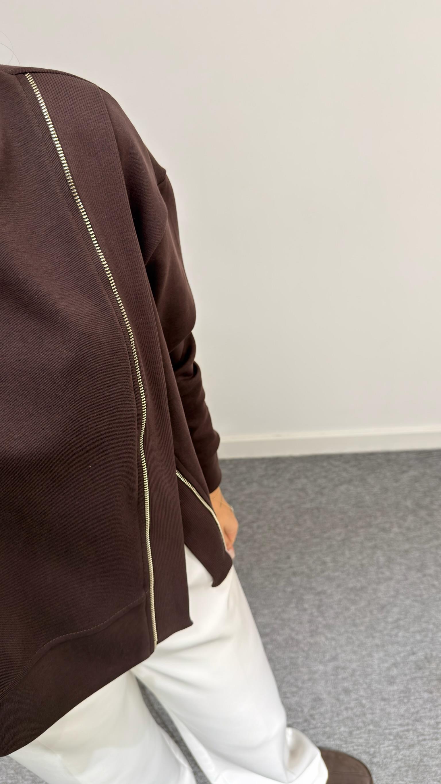 Kahve Marka Model Asimetrik Fermuarlı Sweat