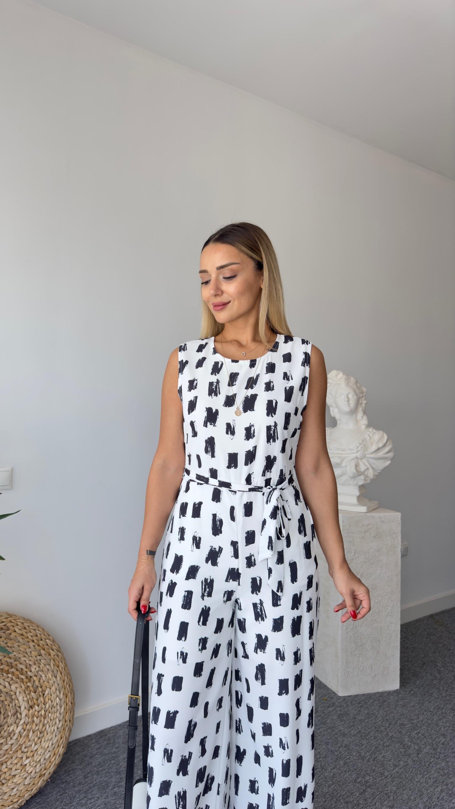 Kare Desenli Kuşaklı Tulum