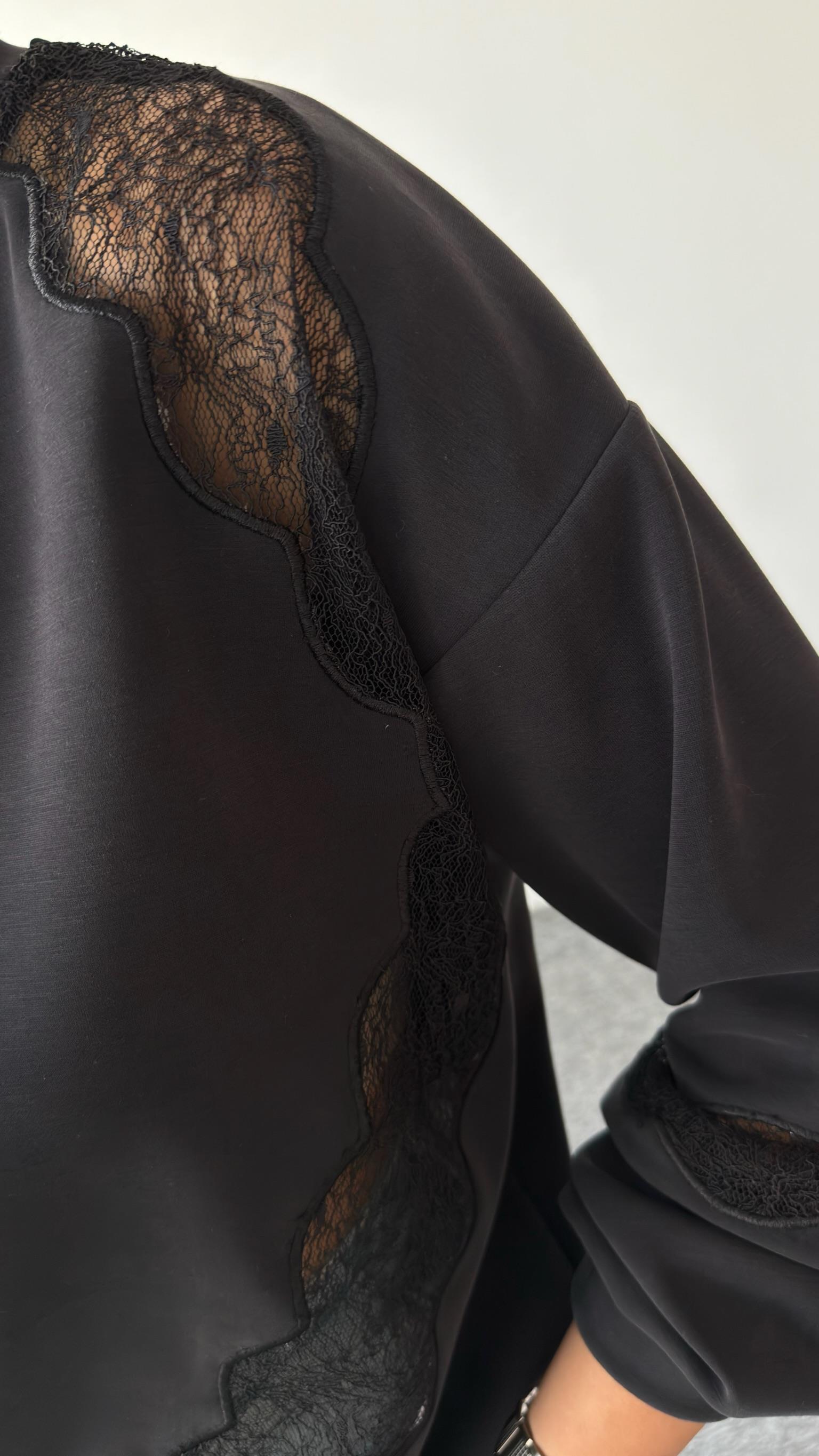 Siyah Dantel Detaylı Modal Sweat