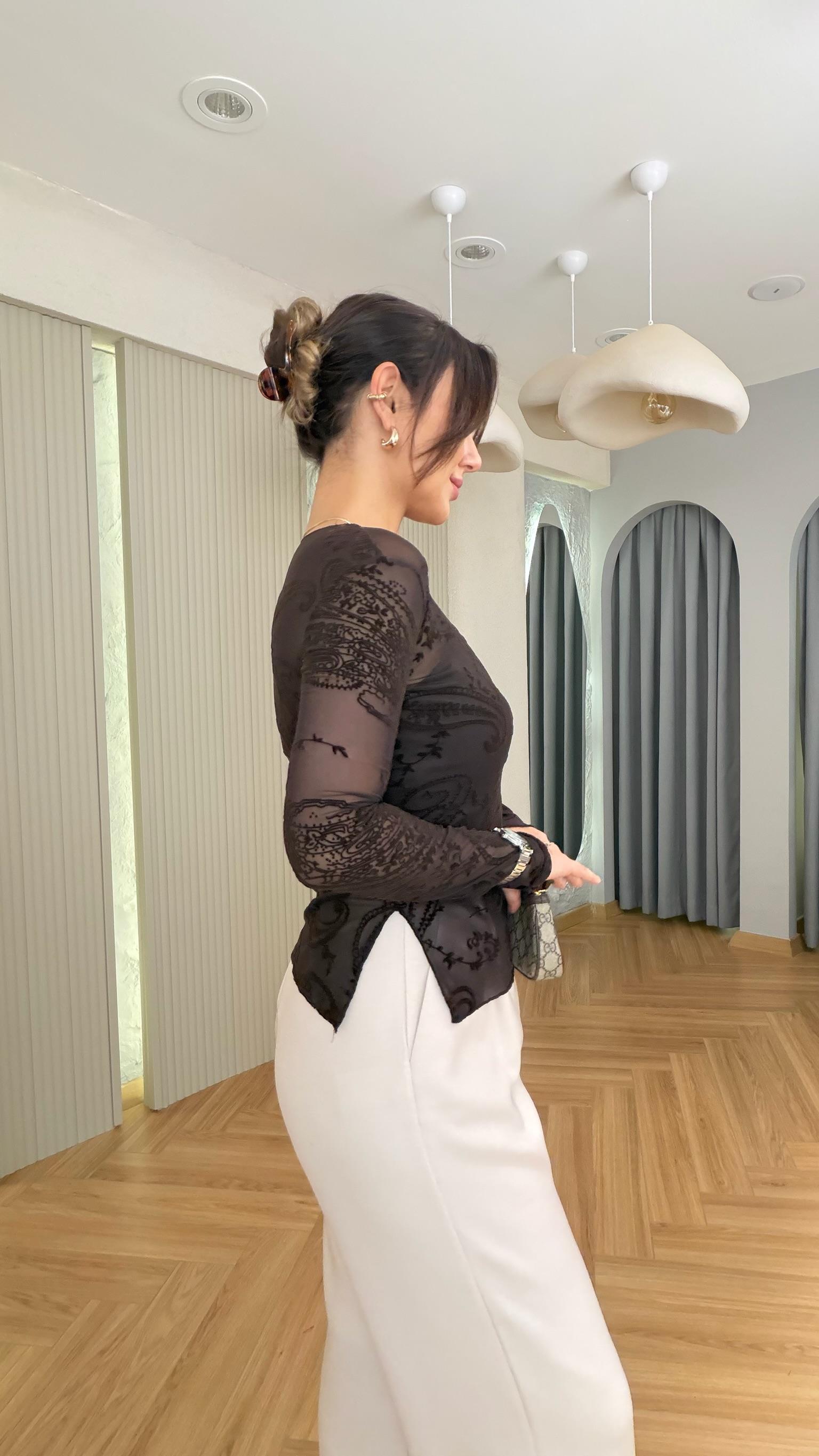 Kahve Mailes Desenli Transparan Bluz