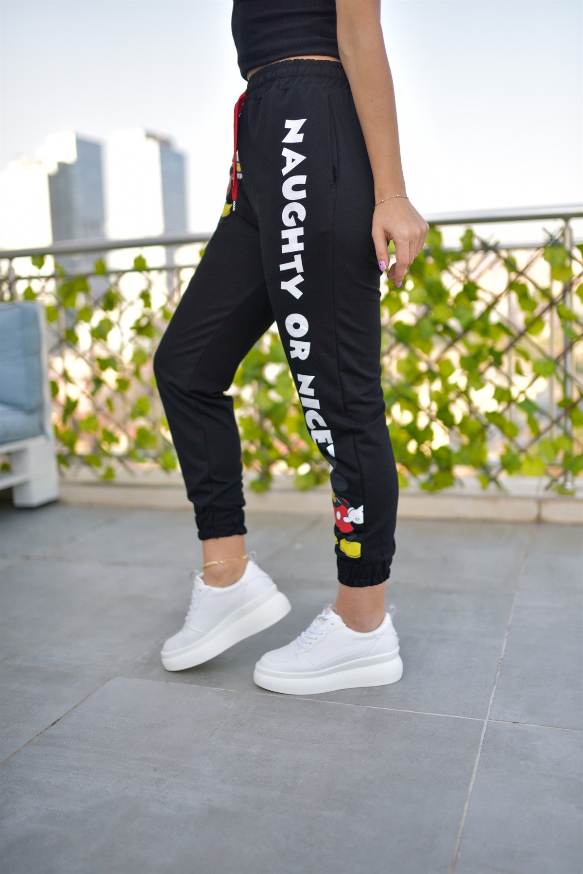 Yazı Detaylı Siyah Mickey Eşofman Altı
