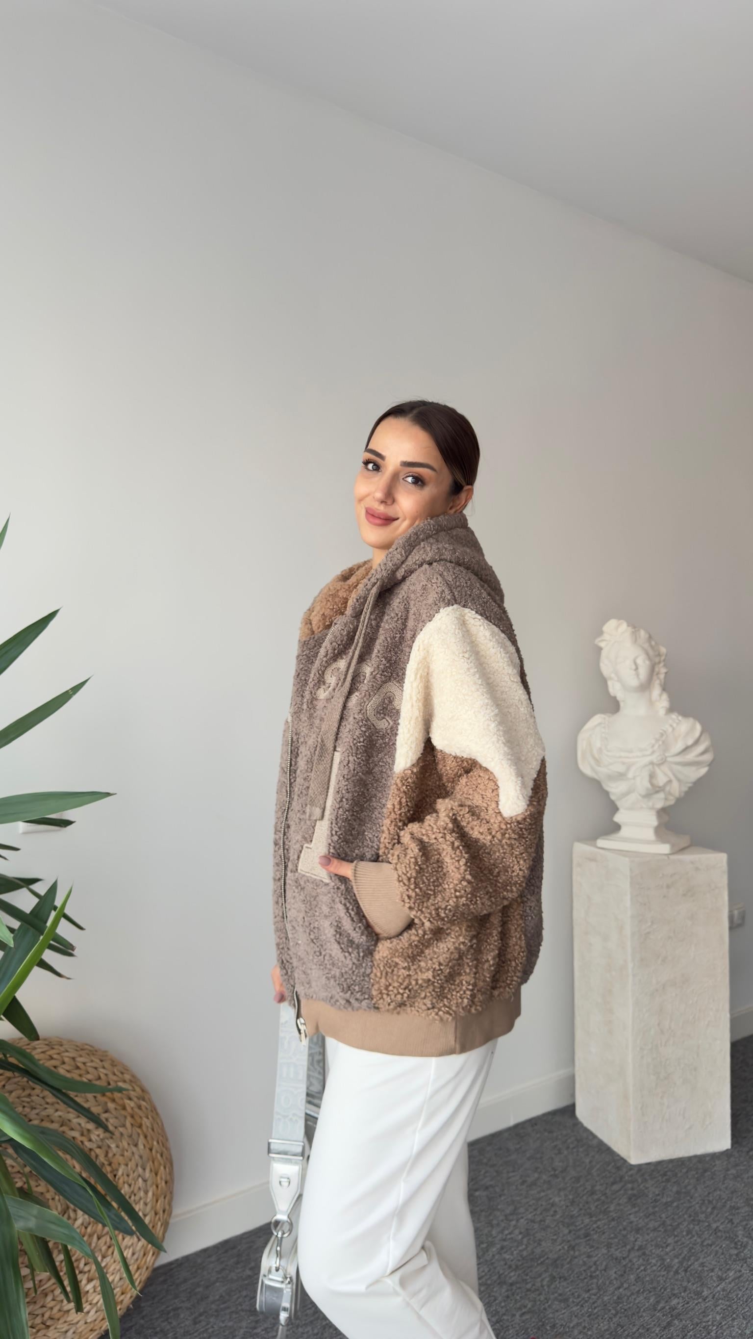 Premıum Yazı Detaylı Kahve Peluş Mont