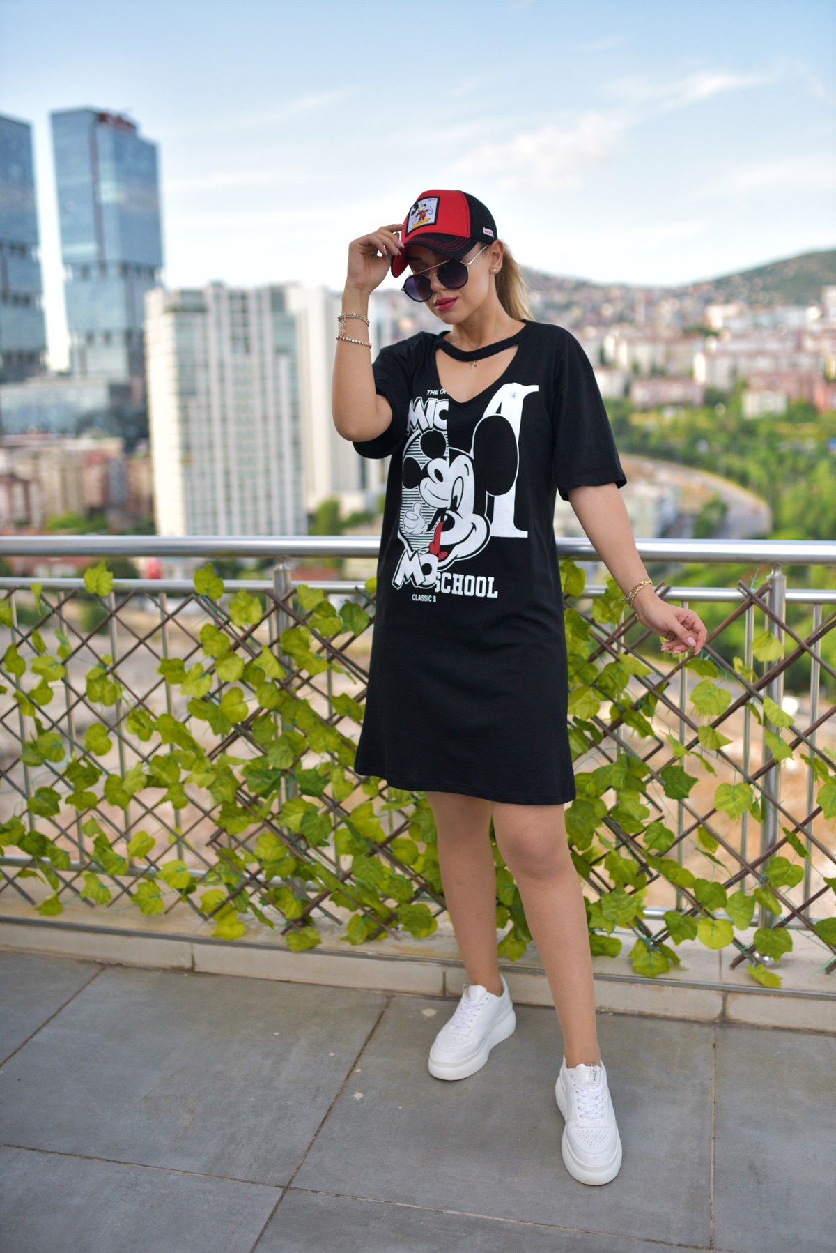 Yaka Detaylı Mickey Elbise