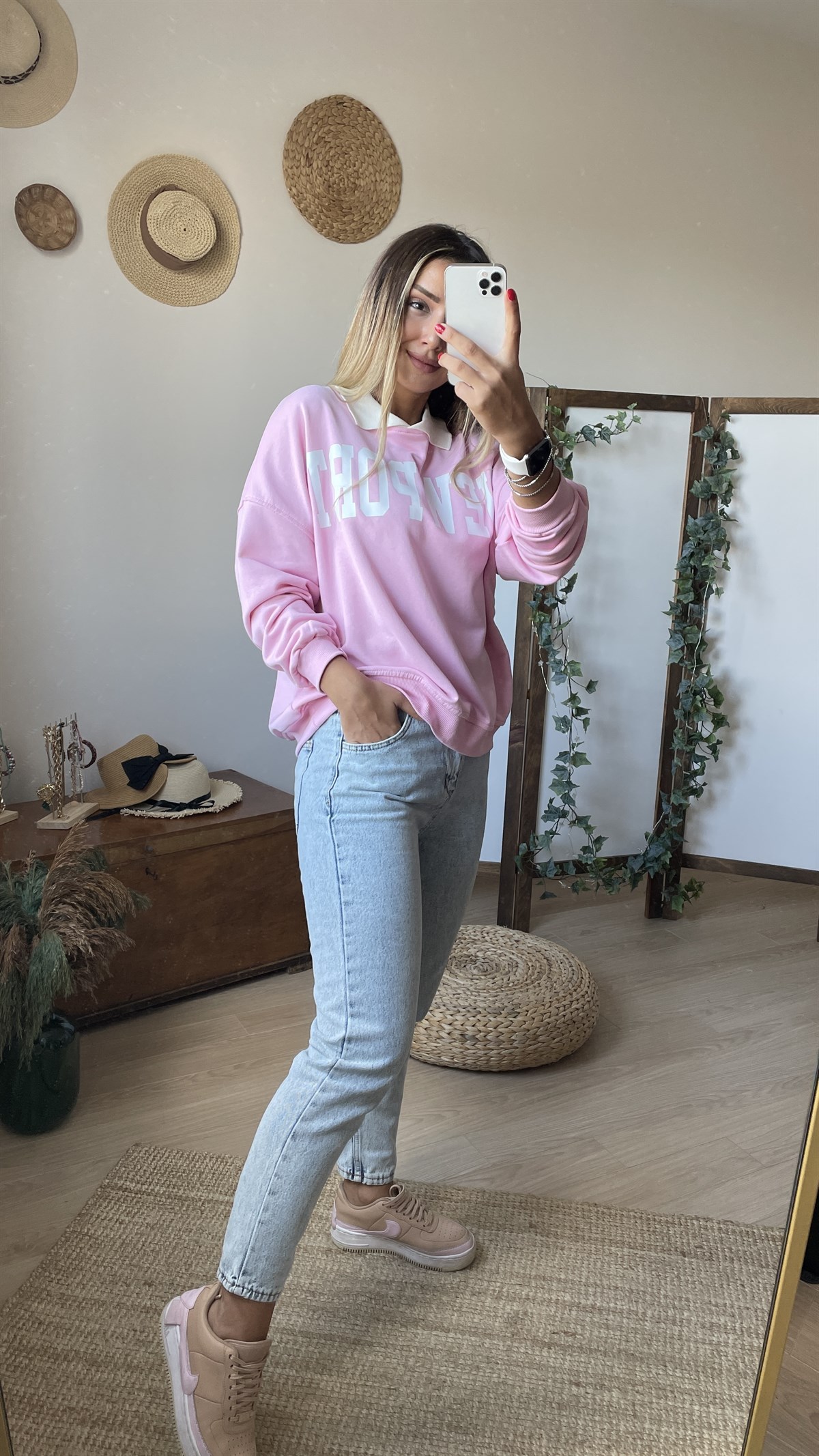 Triko Yaka Pembe Sweat