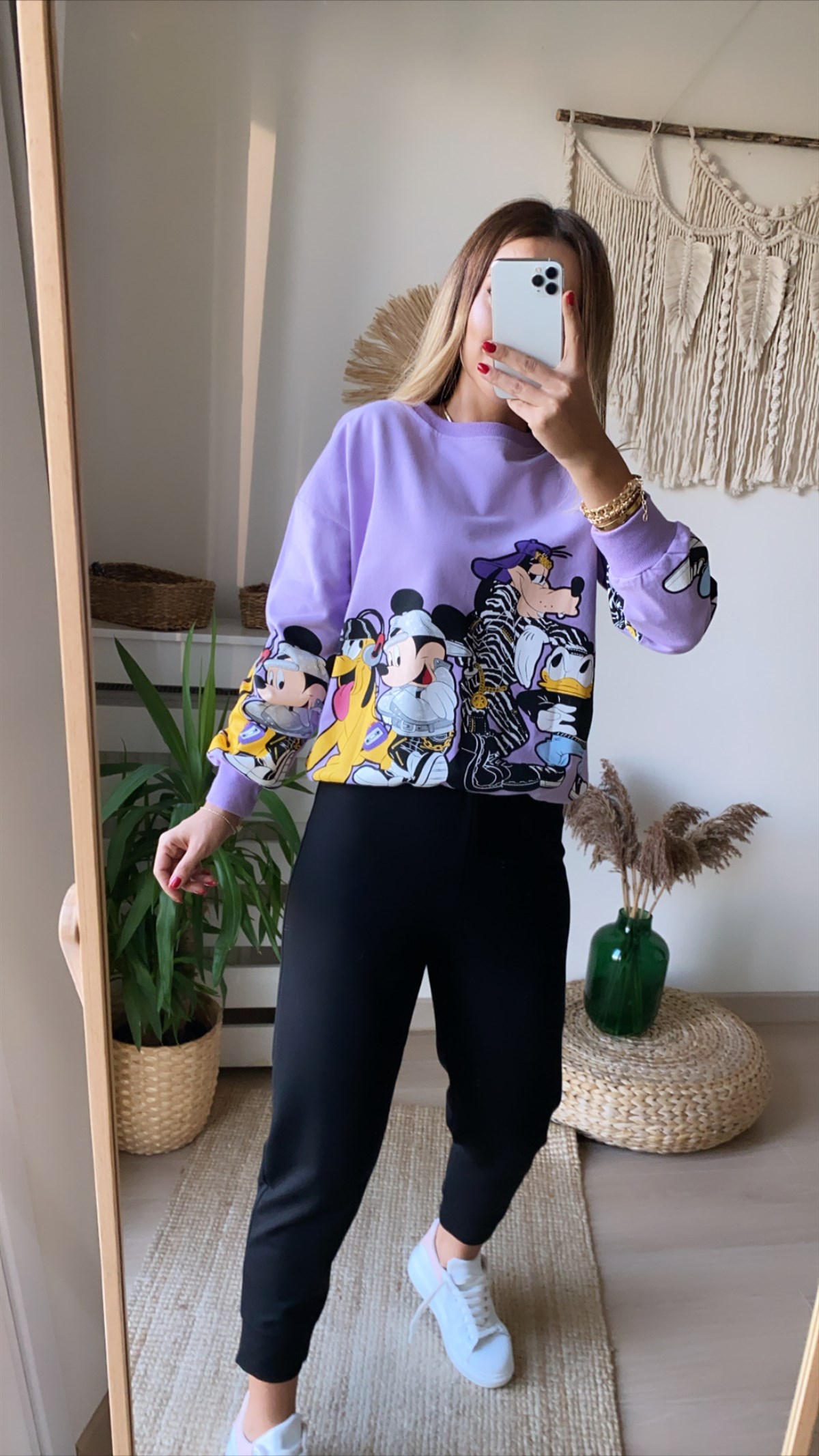 Karakter Baskılı Lila Sweat