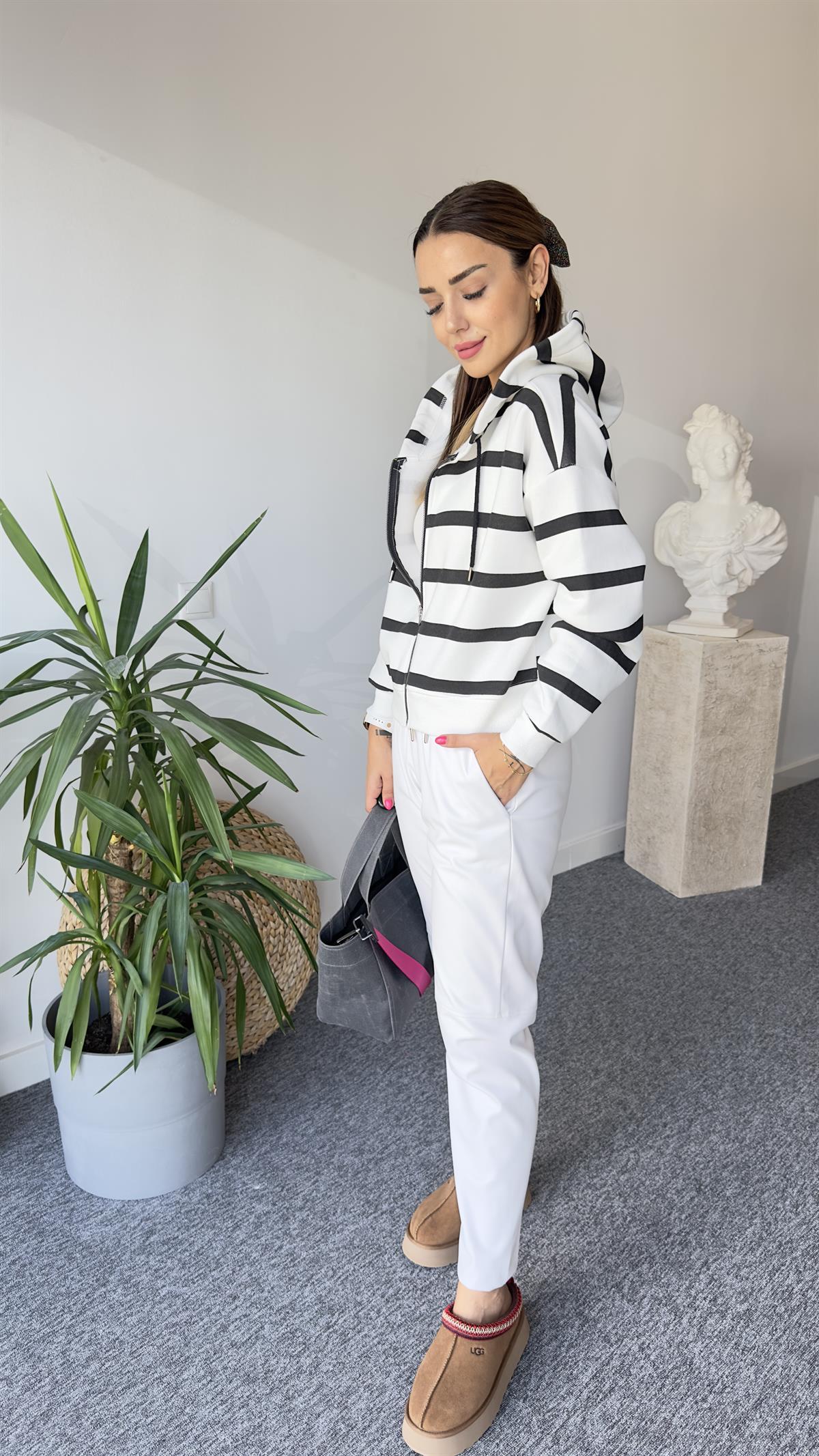 Siyah Şeritli Şardonlu Sweat