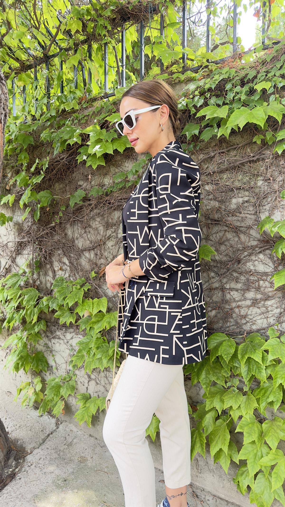 Yazı Detaylı Blazer Ceket