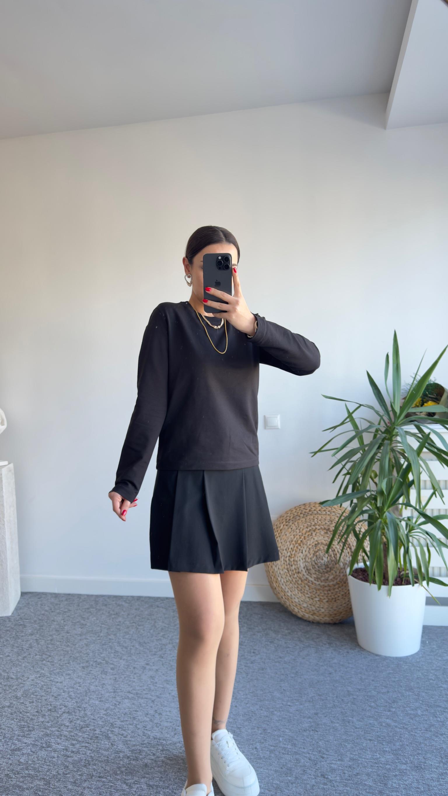 Vatkalı Uzun Kol Siyah Bluz