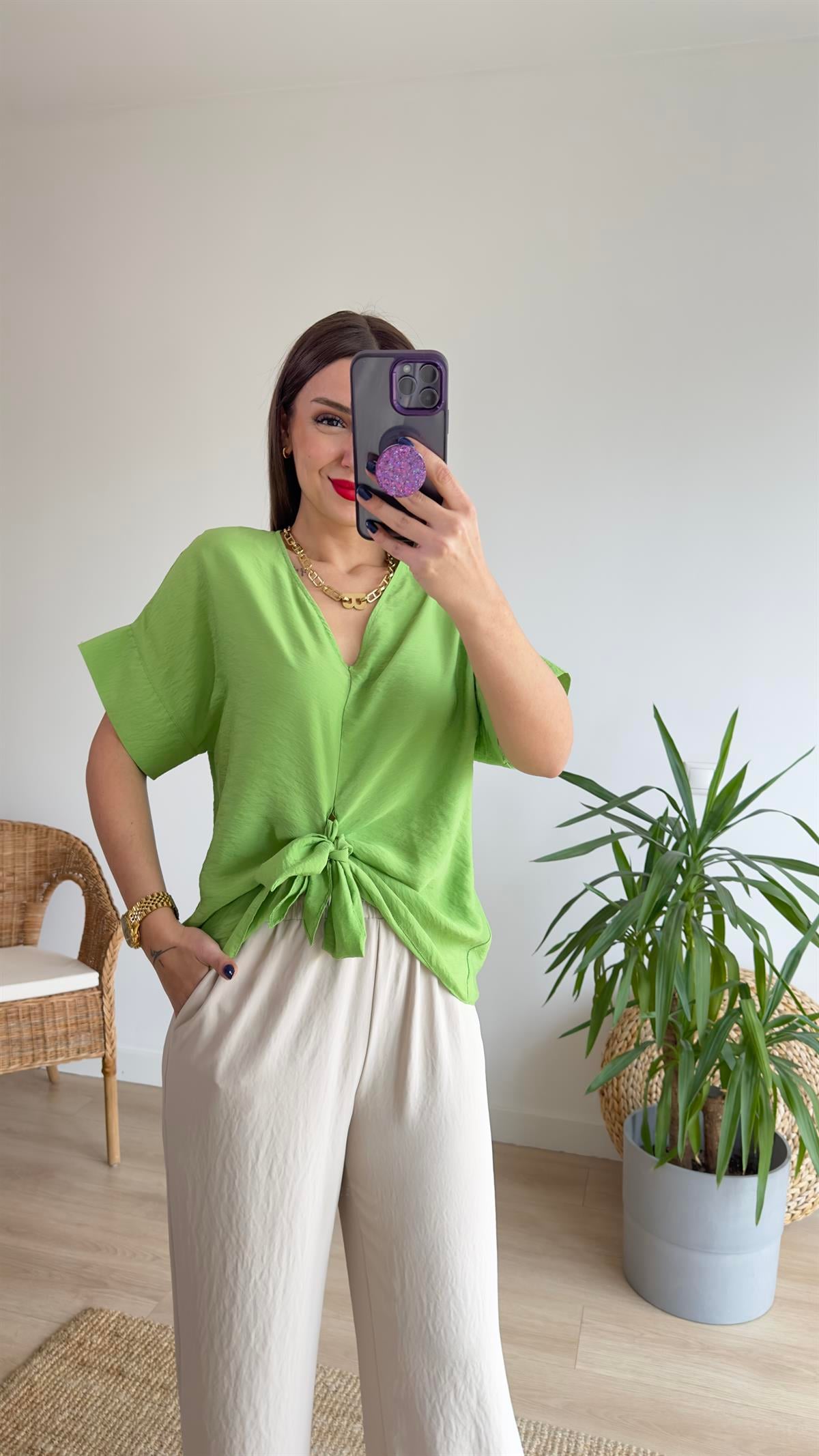 Önü Bağlamalı Yeşil Bluz
