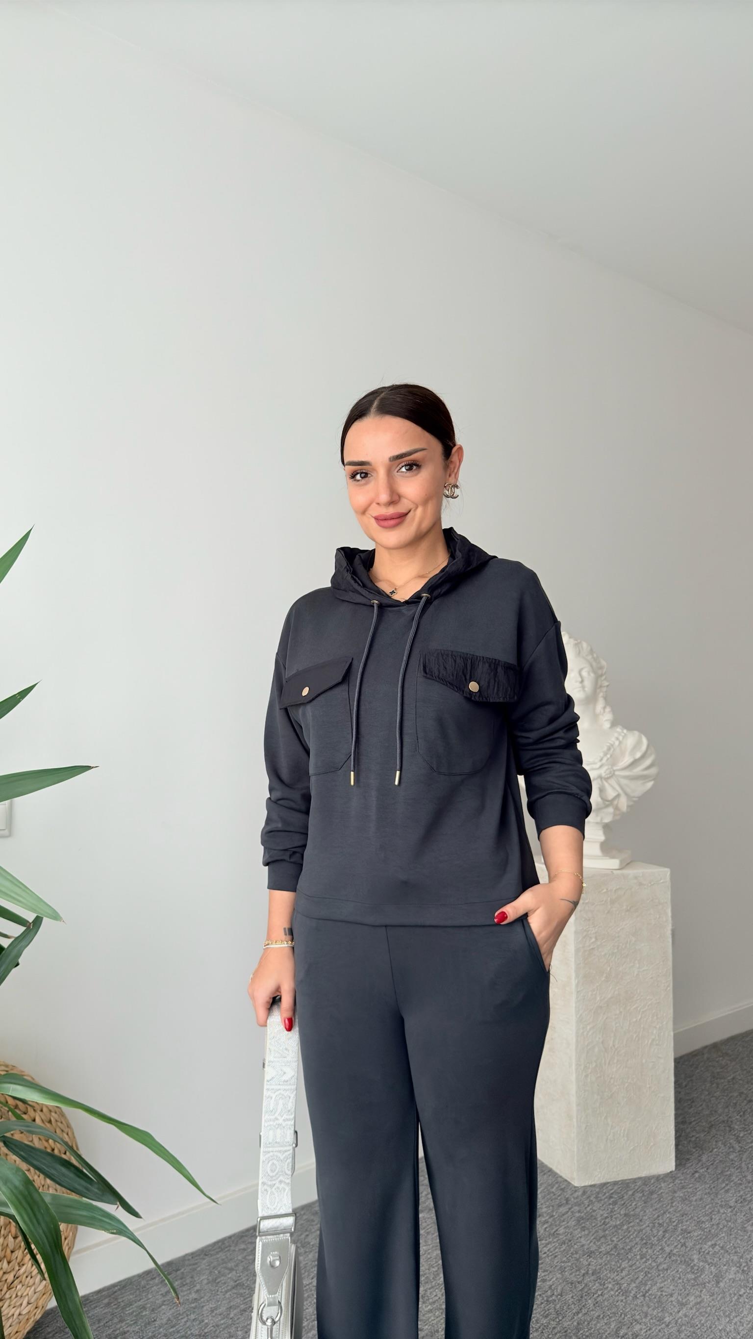 Lacivert Roben Paraşüt Detaylı Takım