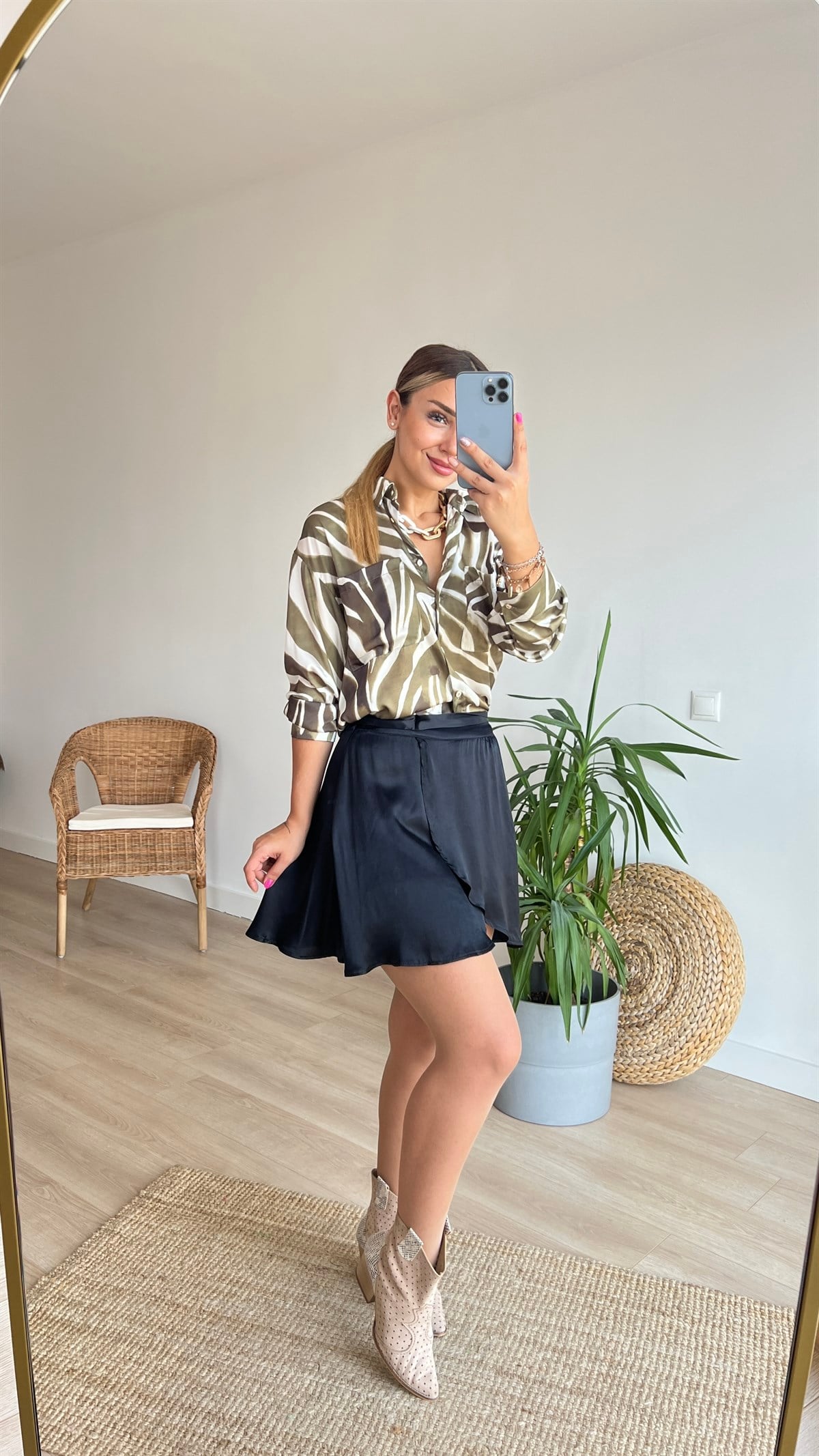 Siyah Saten Şort Etek