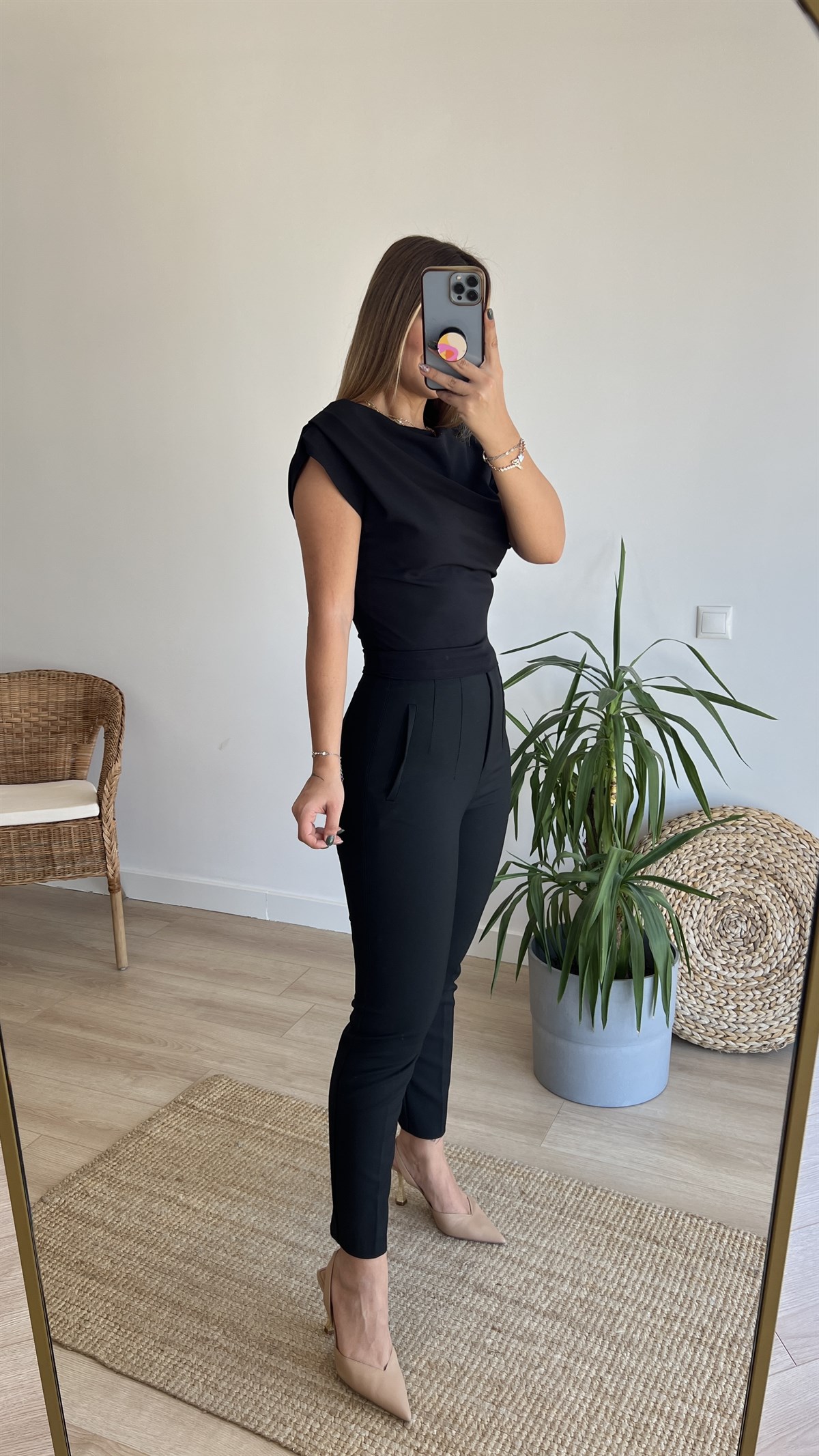 Yanı Fermuarlı Siyah Bluz 