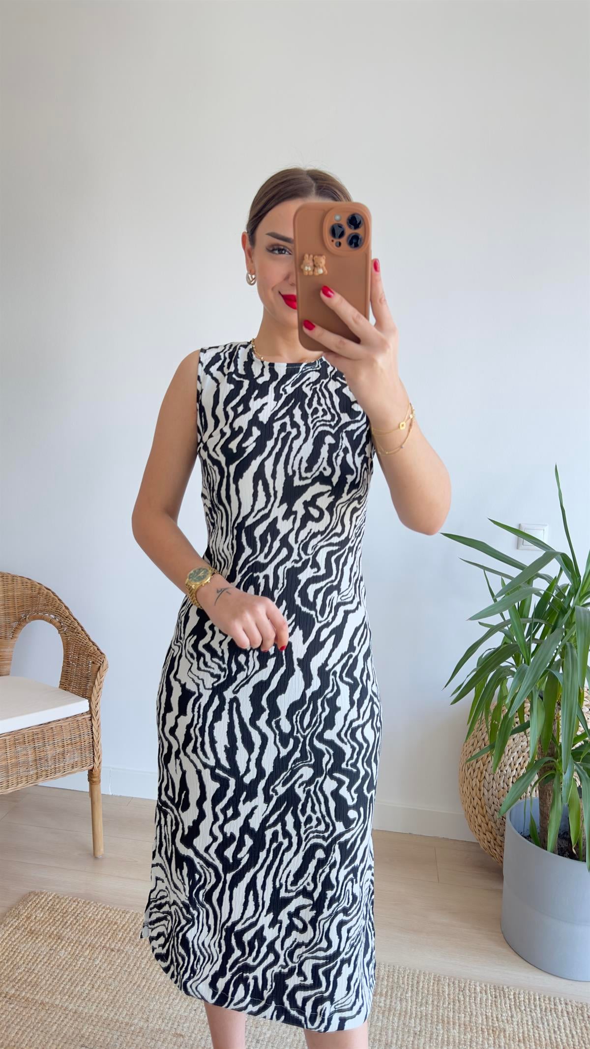 Belis Zebra Desen Yırtmaçlı Elbise 