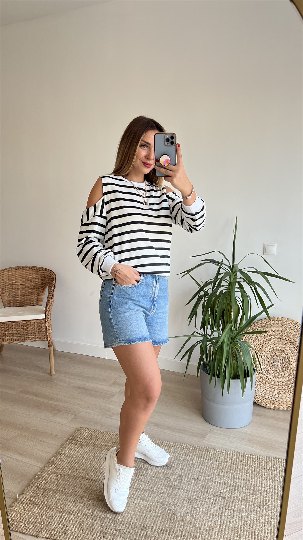 Omuz Pencere Detay Çizgili Sweat