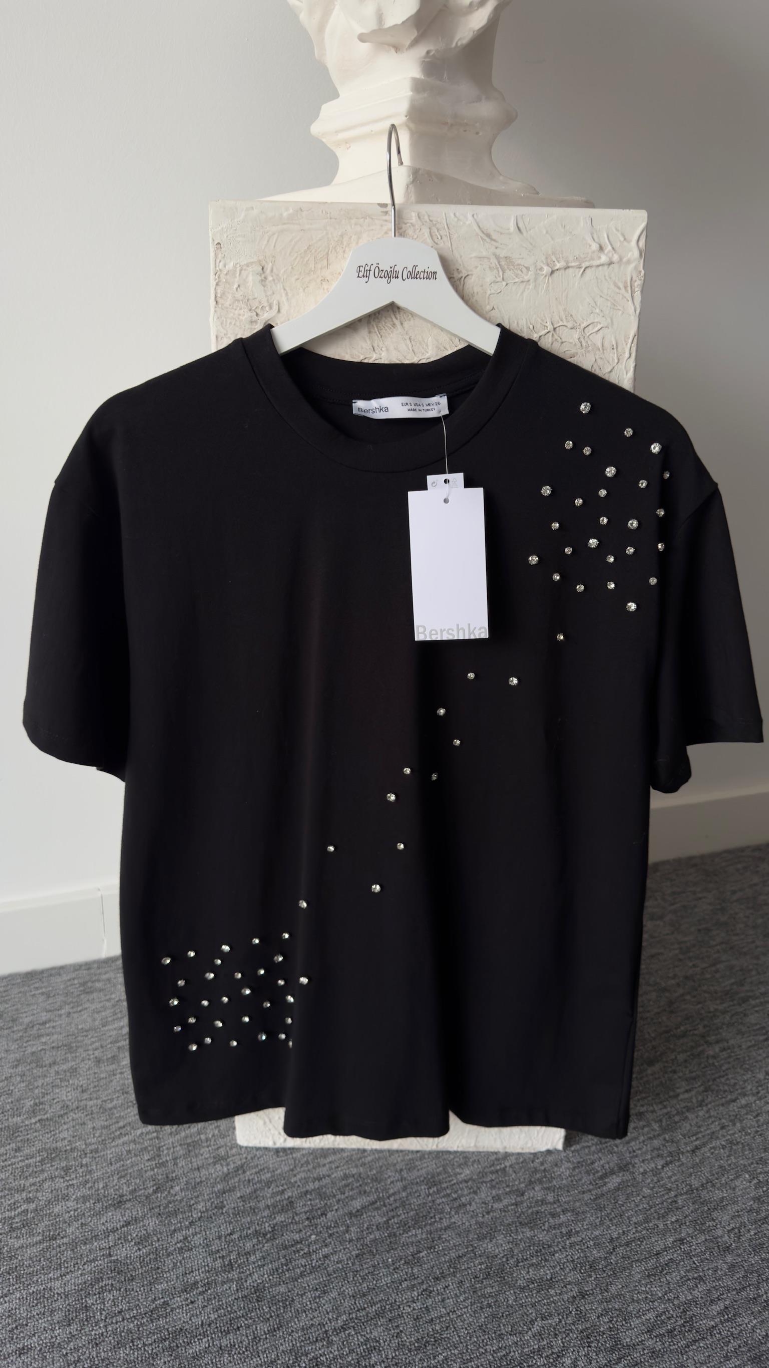 Brshk Taş Detaylı Siyah Tshirt