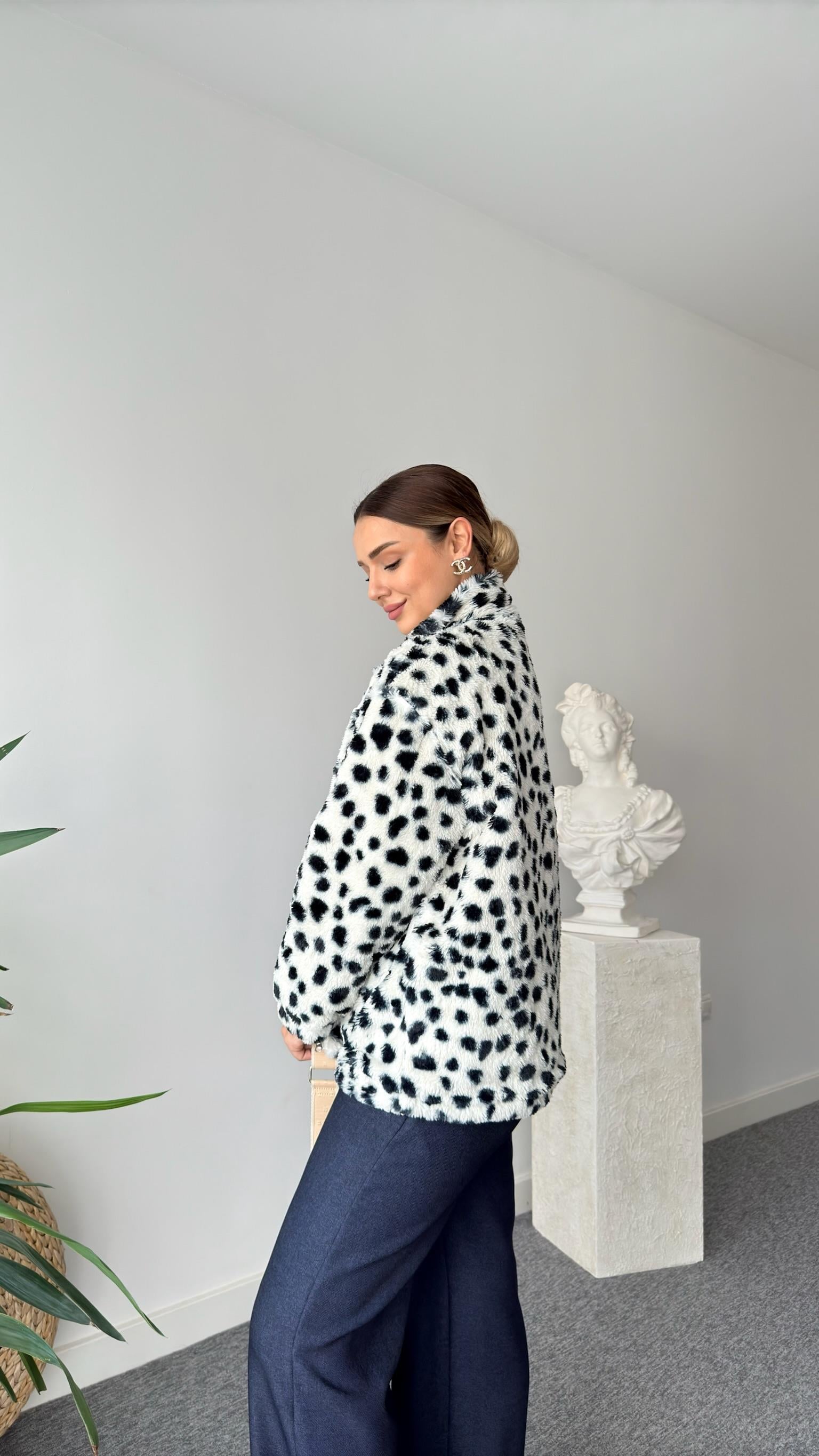 Natalia Benekli Astarlı Peluş Mont