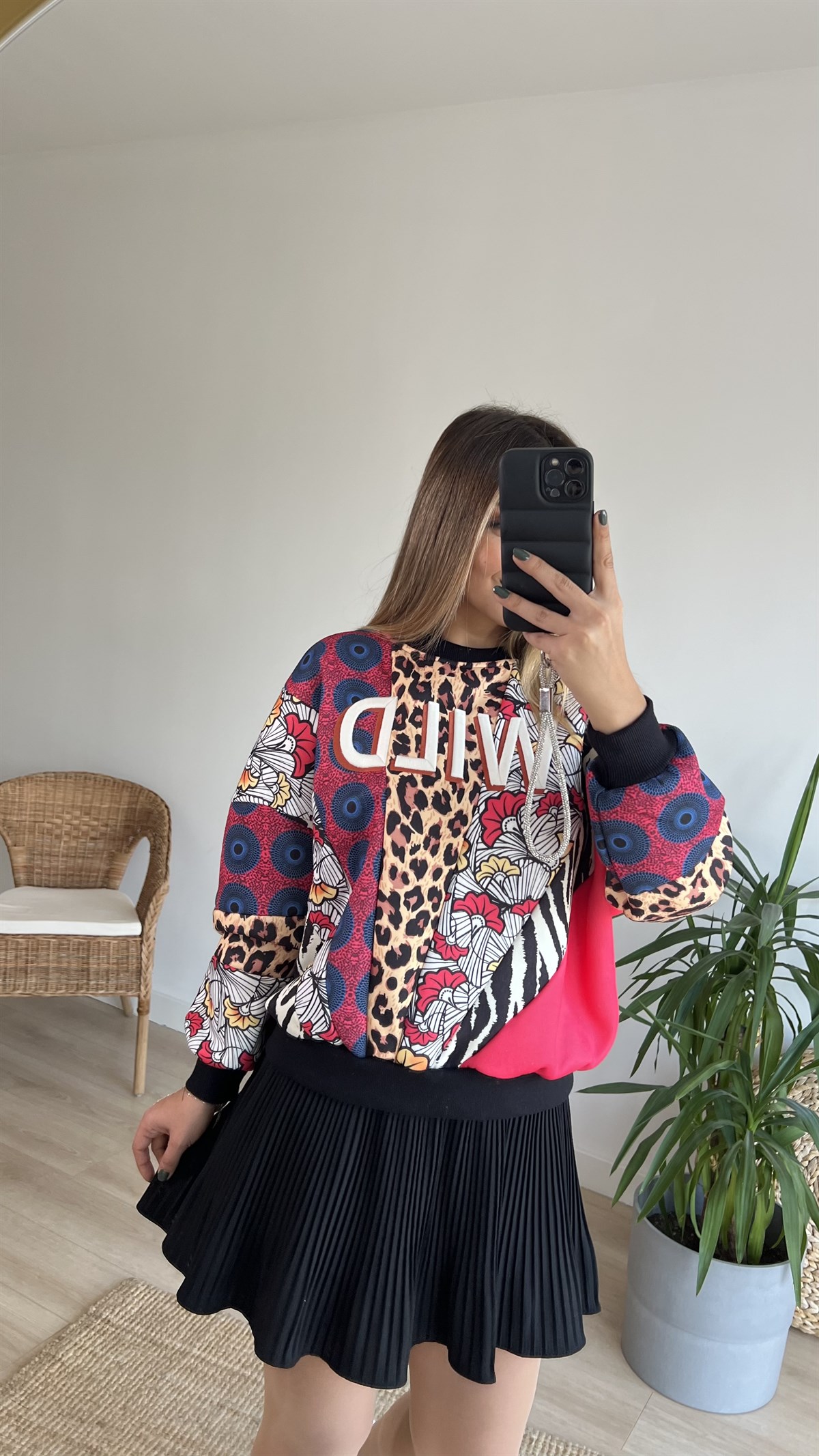 Wild İşleme Detay Tasarım Sweat