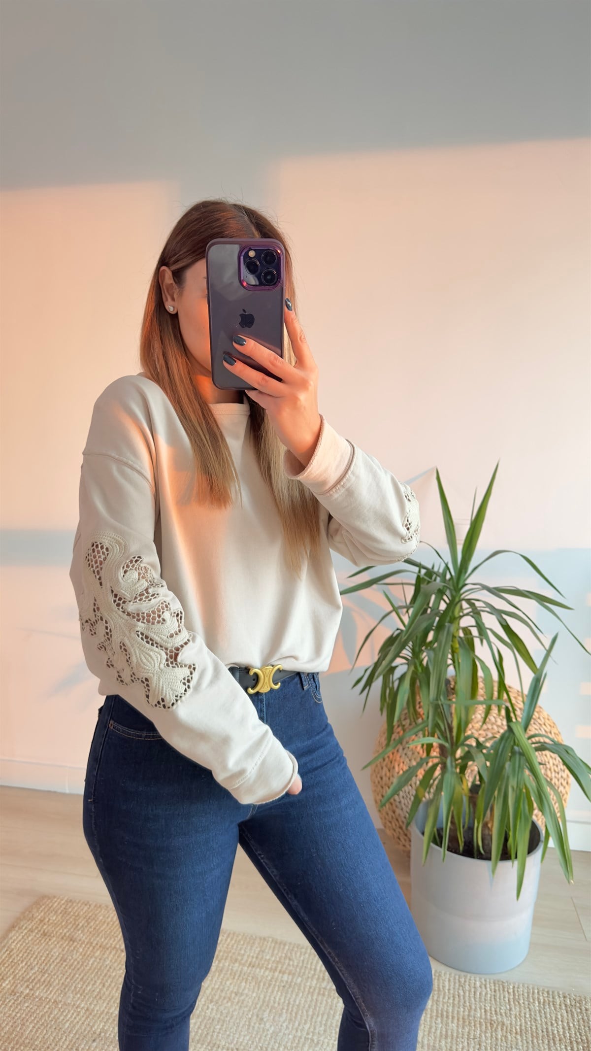 Kolları İşleme Detaylı Bej Sweatshirt