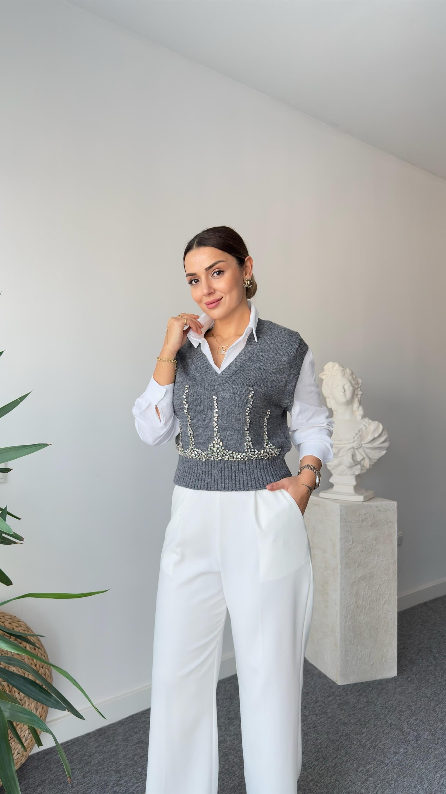 İpkyl Model Taşlı Süveter Detay Gömlek 
