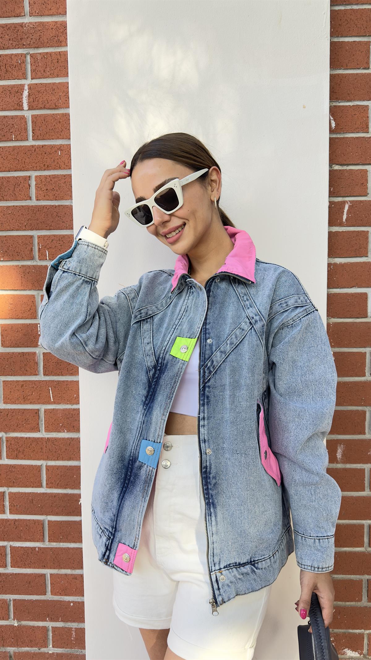 Rosy Renk Detaylı Jean Ceket