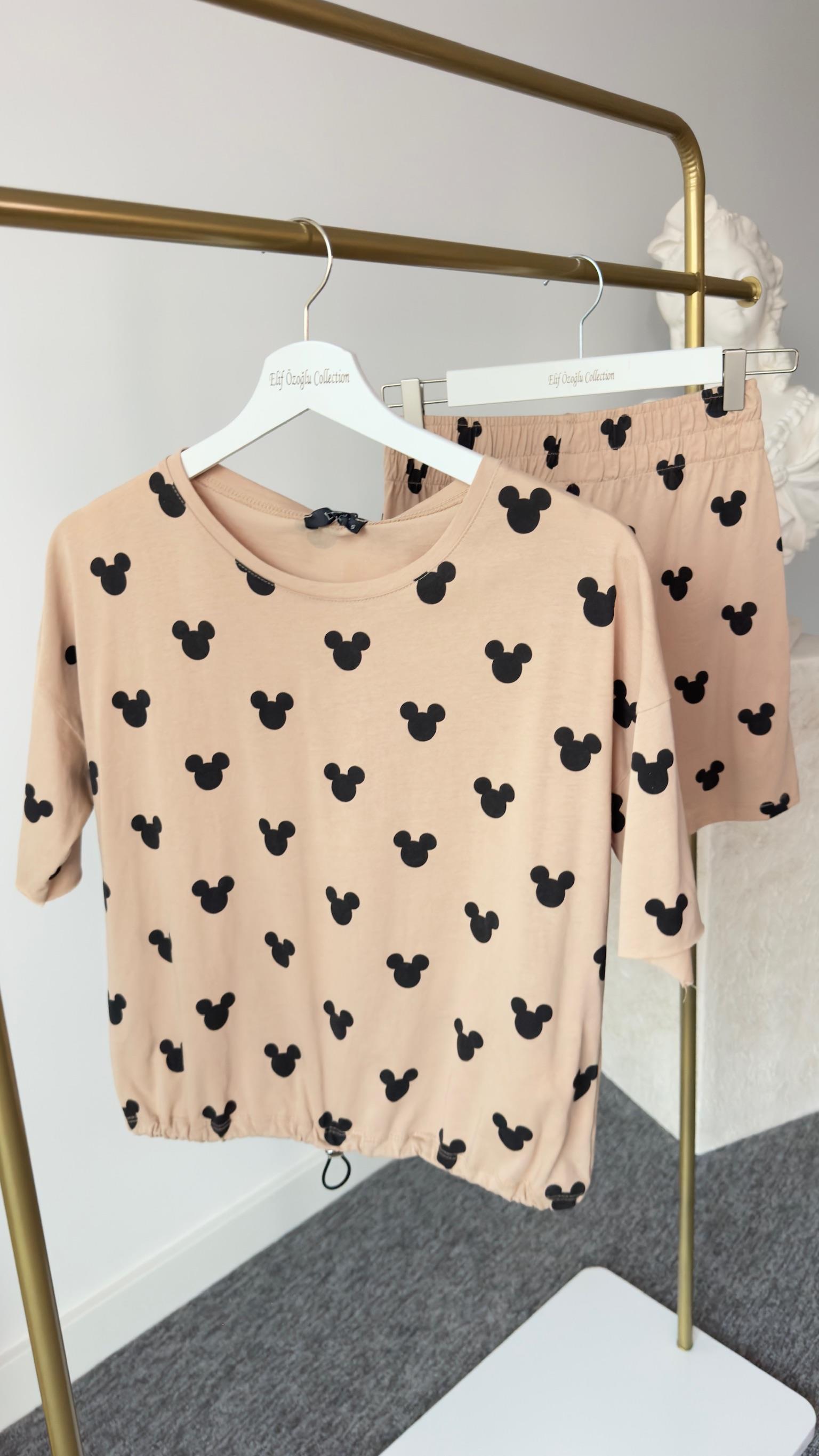 Mickey Baskılı Krem Şortlu Takım
