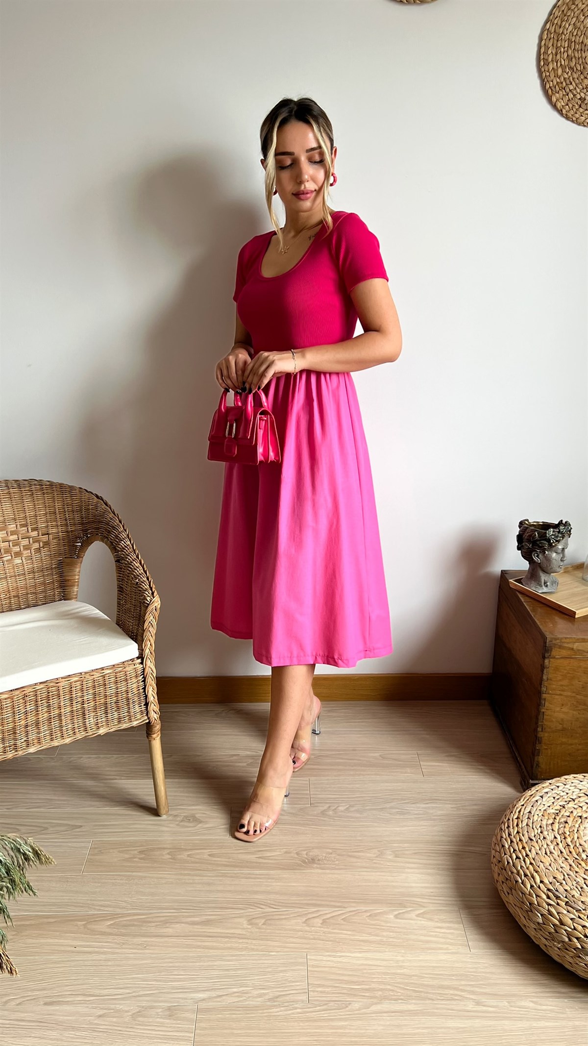 Stradivarius Model Poplin Detaylı Pembe Elbise