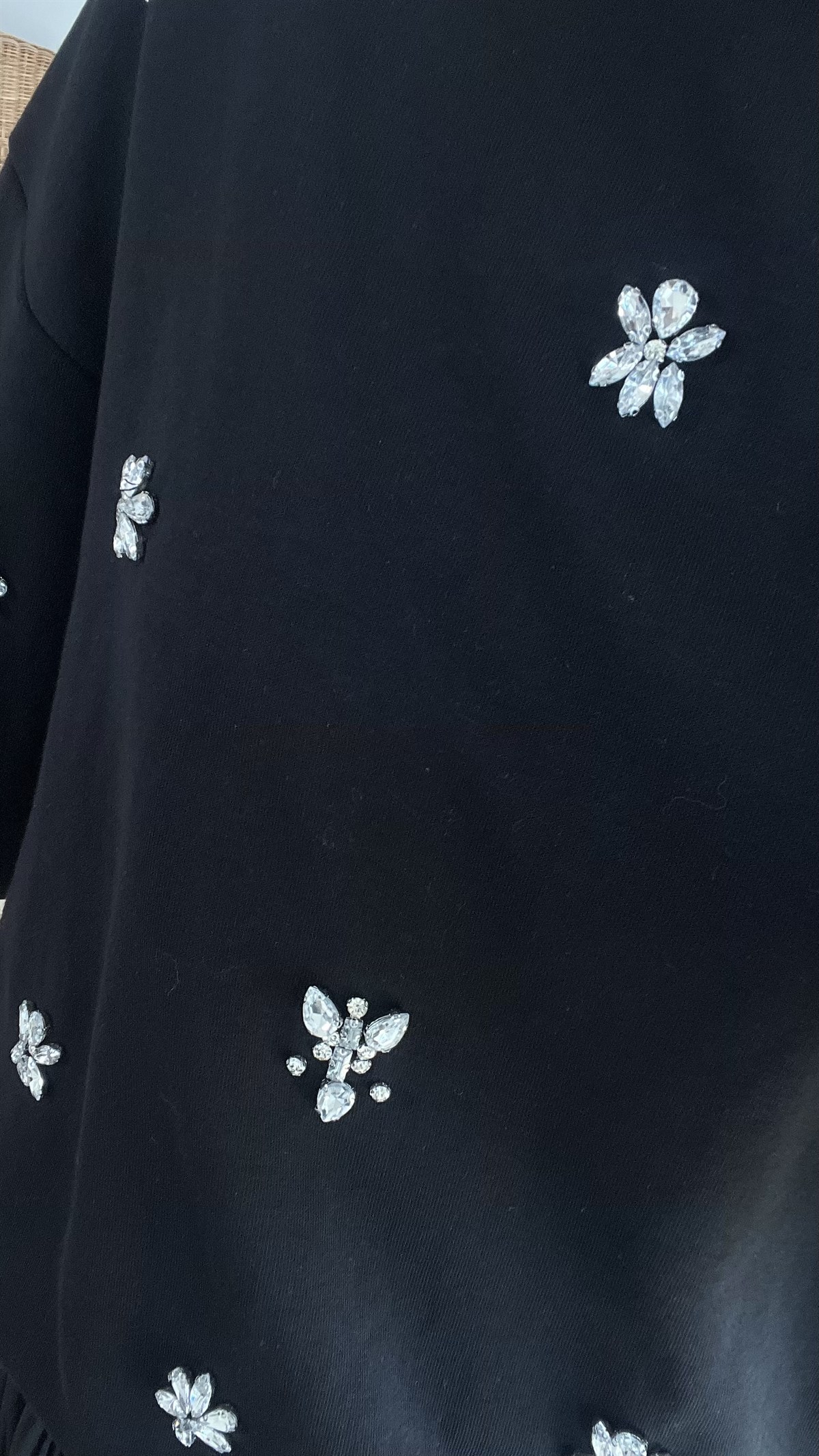 Taşlı Siyah Sweatshirt