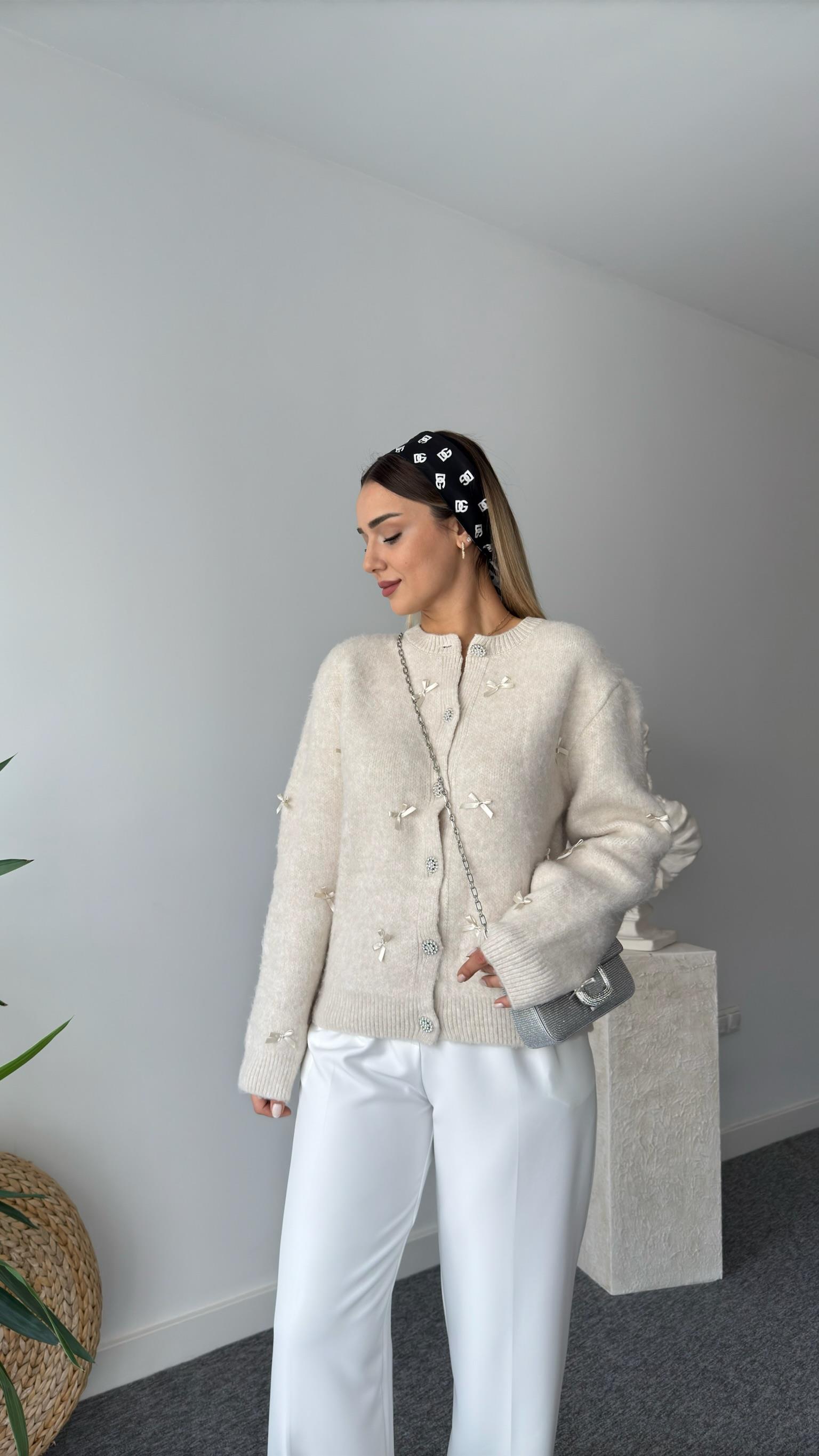 Luan Fiyonk Detaylı Marka Model Bej Hırka