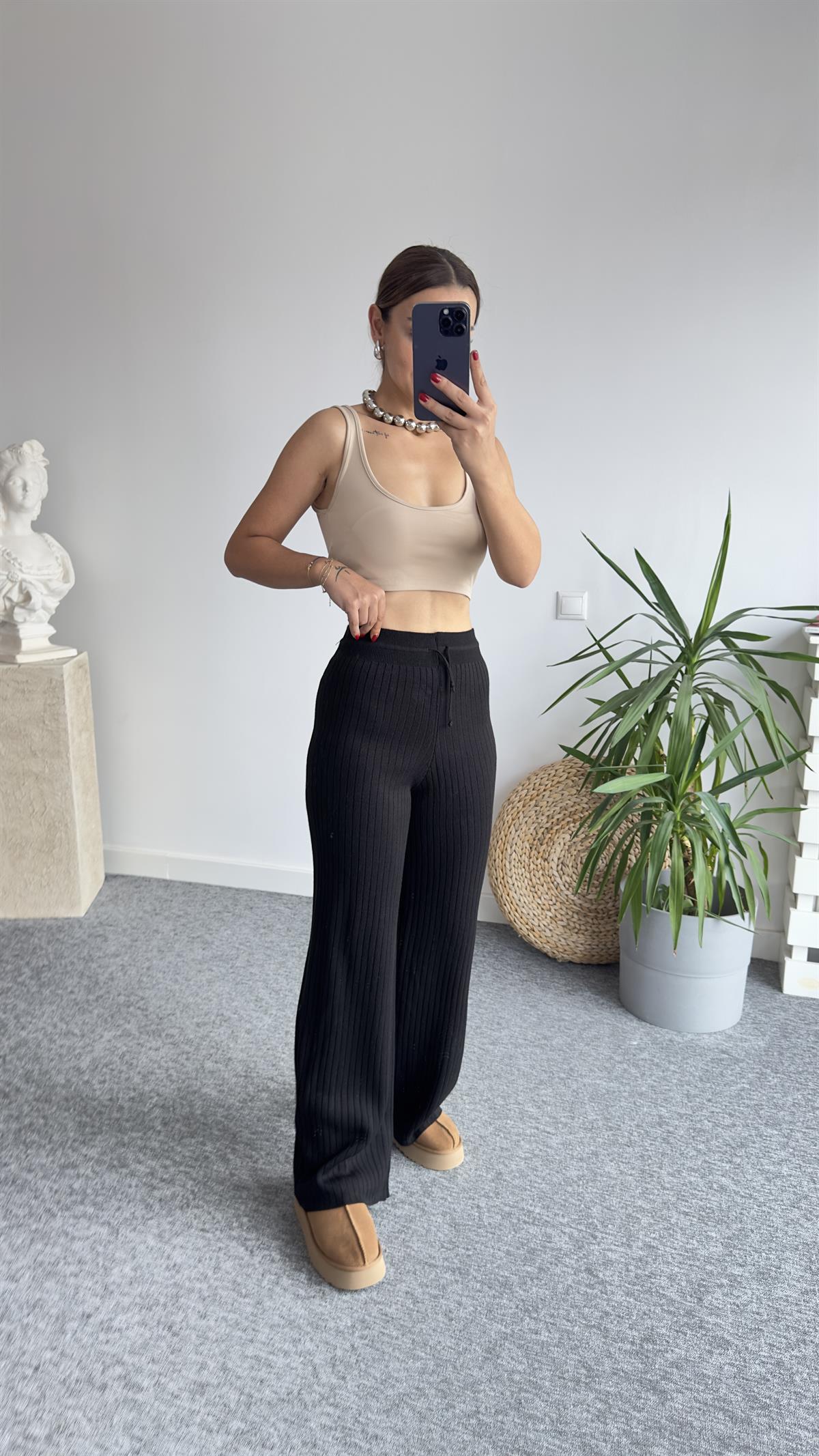 Elin Siyah Triko Pantolon