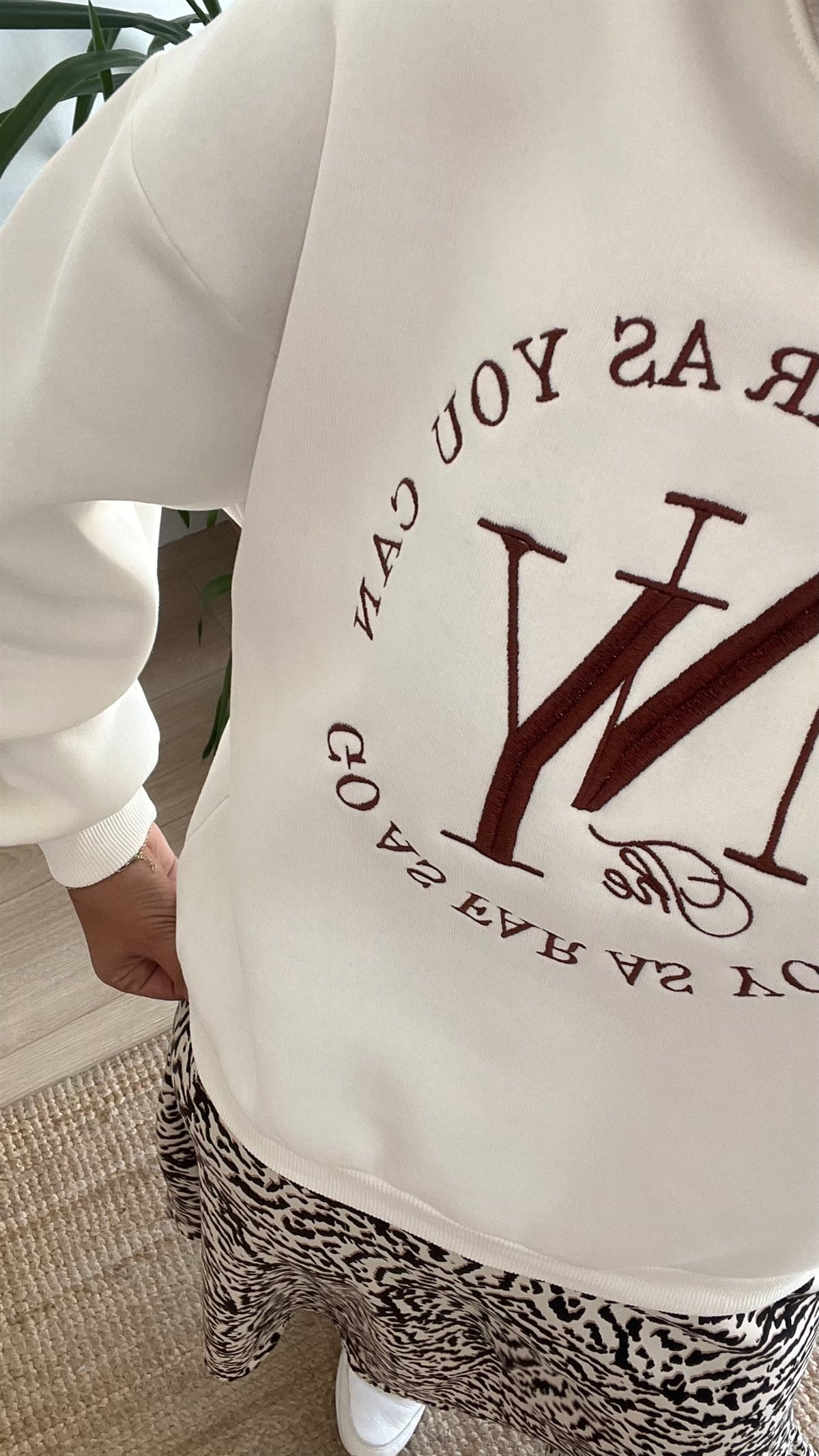 Ny Nakışlı Beyaz Sweatshirt
