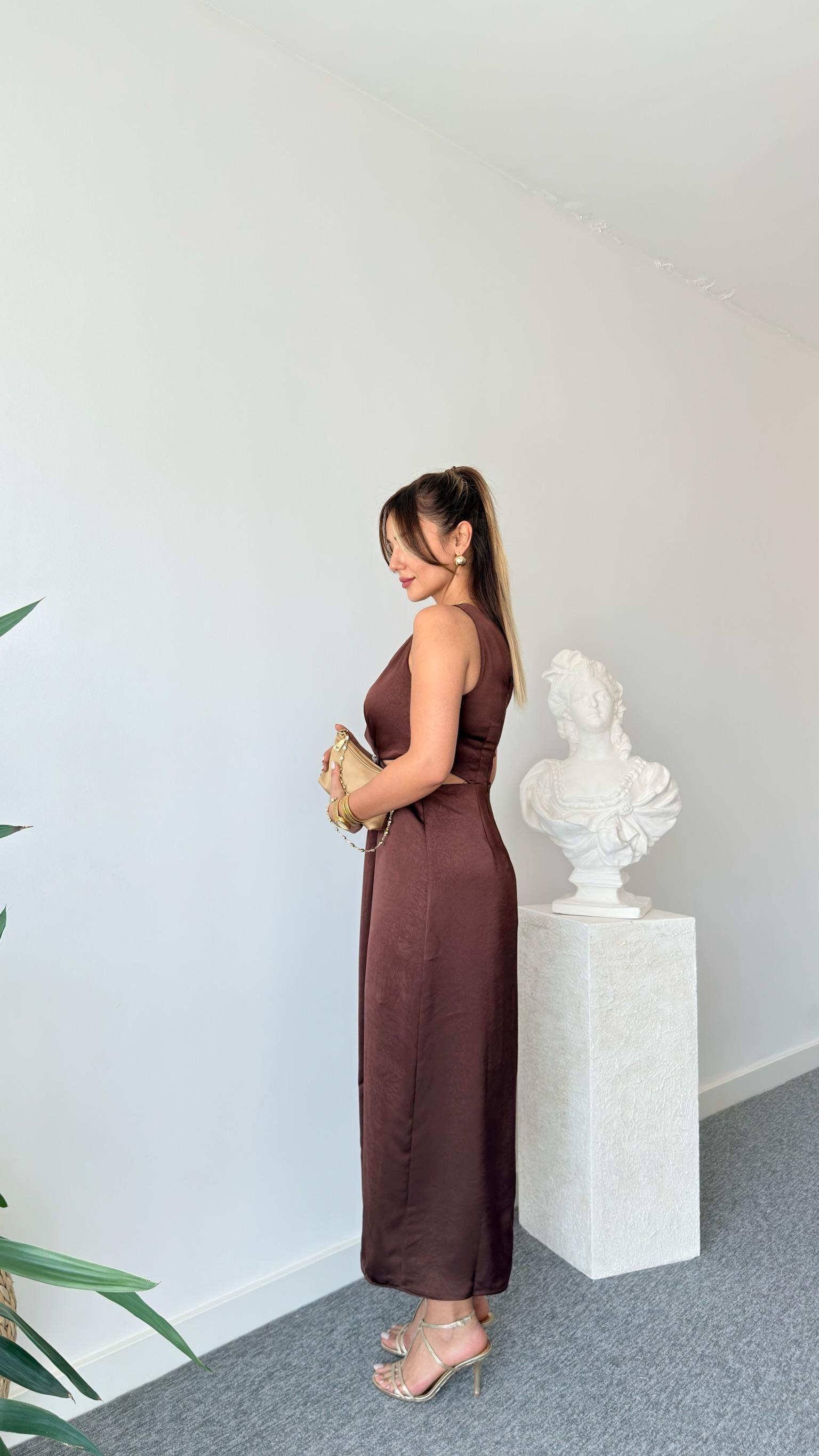 Kahve Pencere Detaylı Boncuklu Elbise