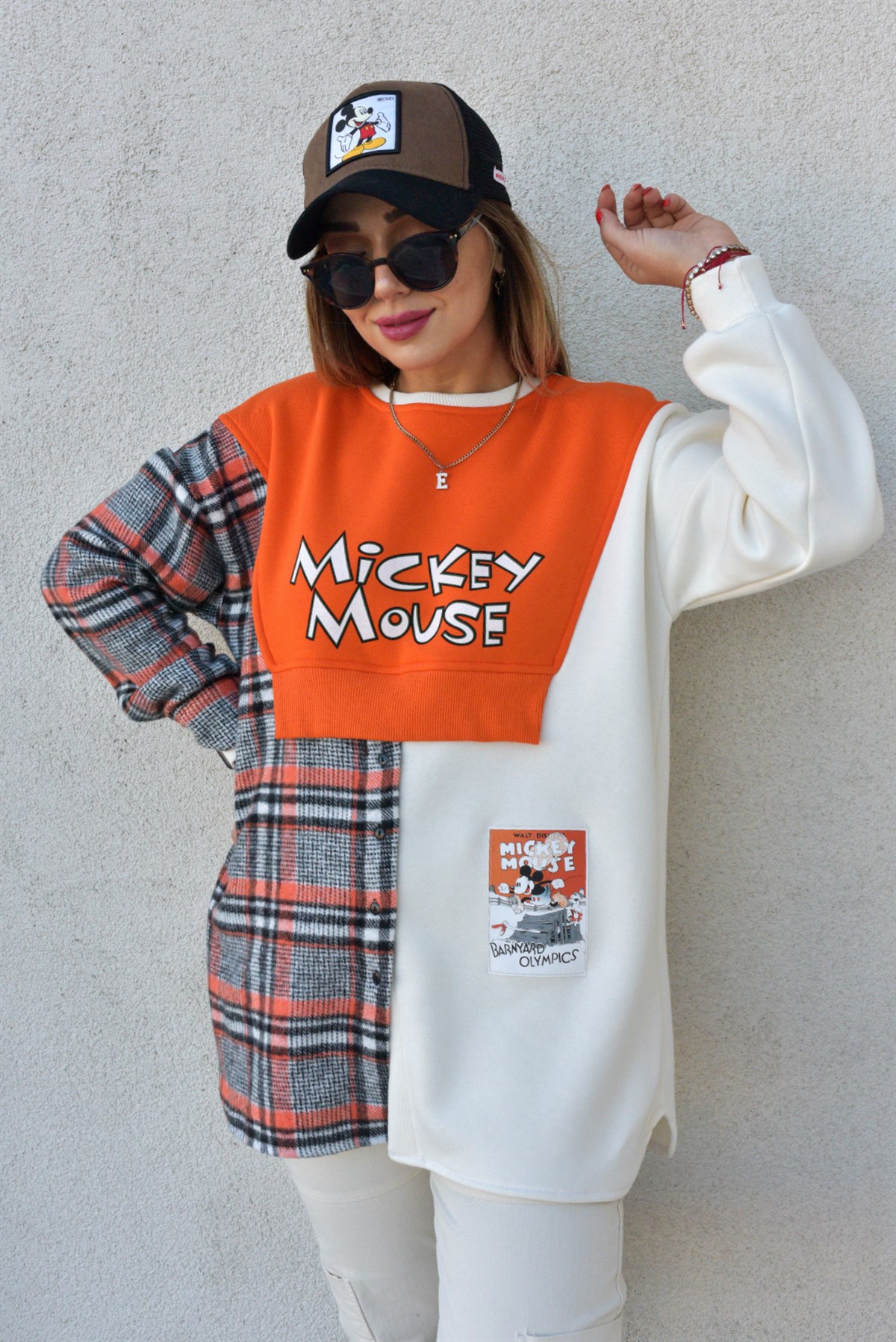 Ekose Detaylı Mickey Mouse Ekru Sweat