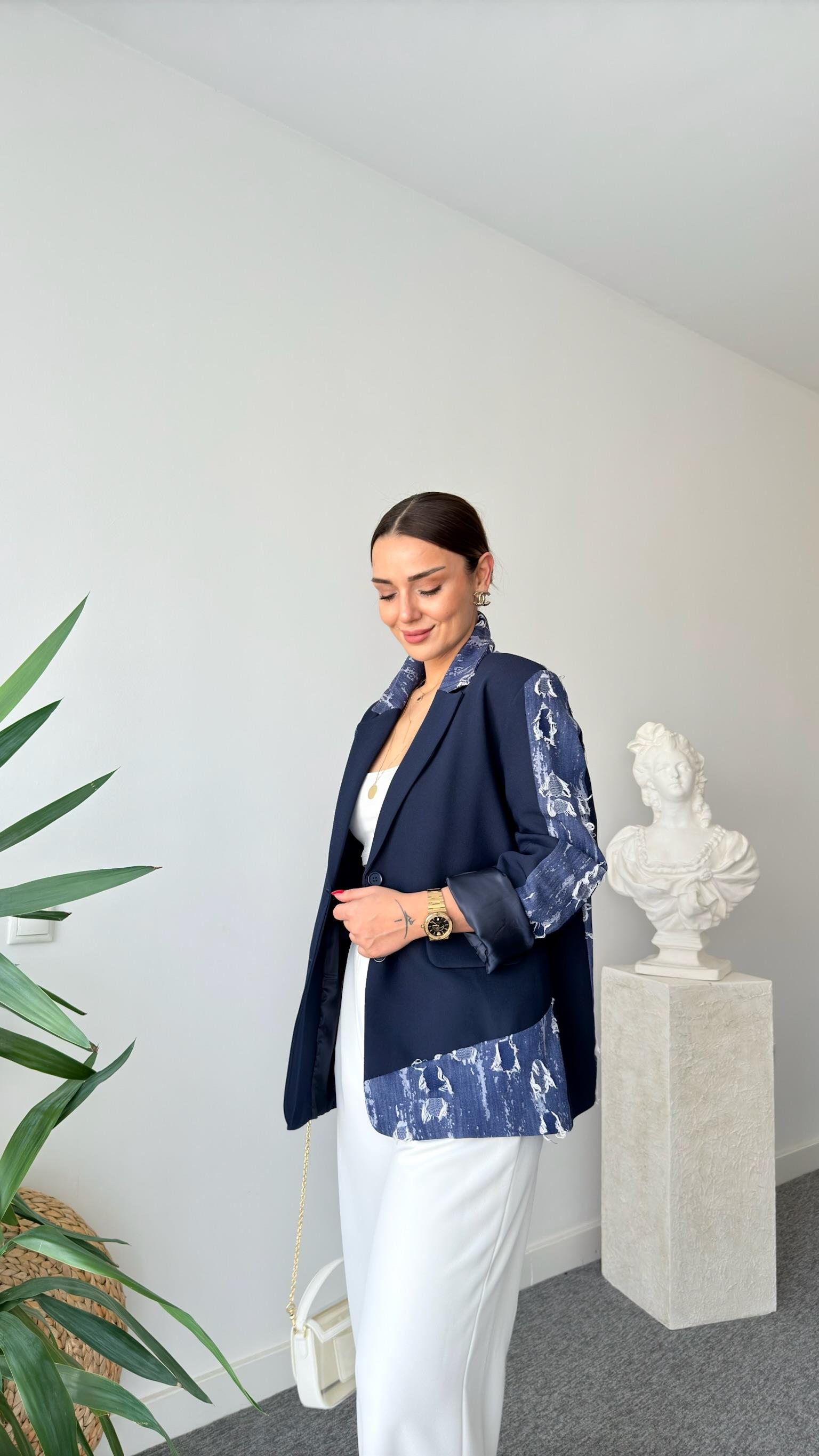 Lacivert Zra Yırtık Kot Detaylı Blazer