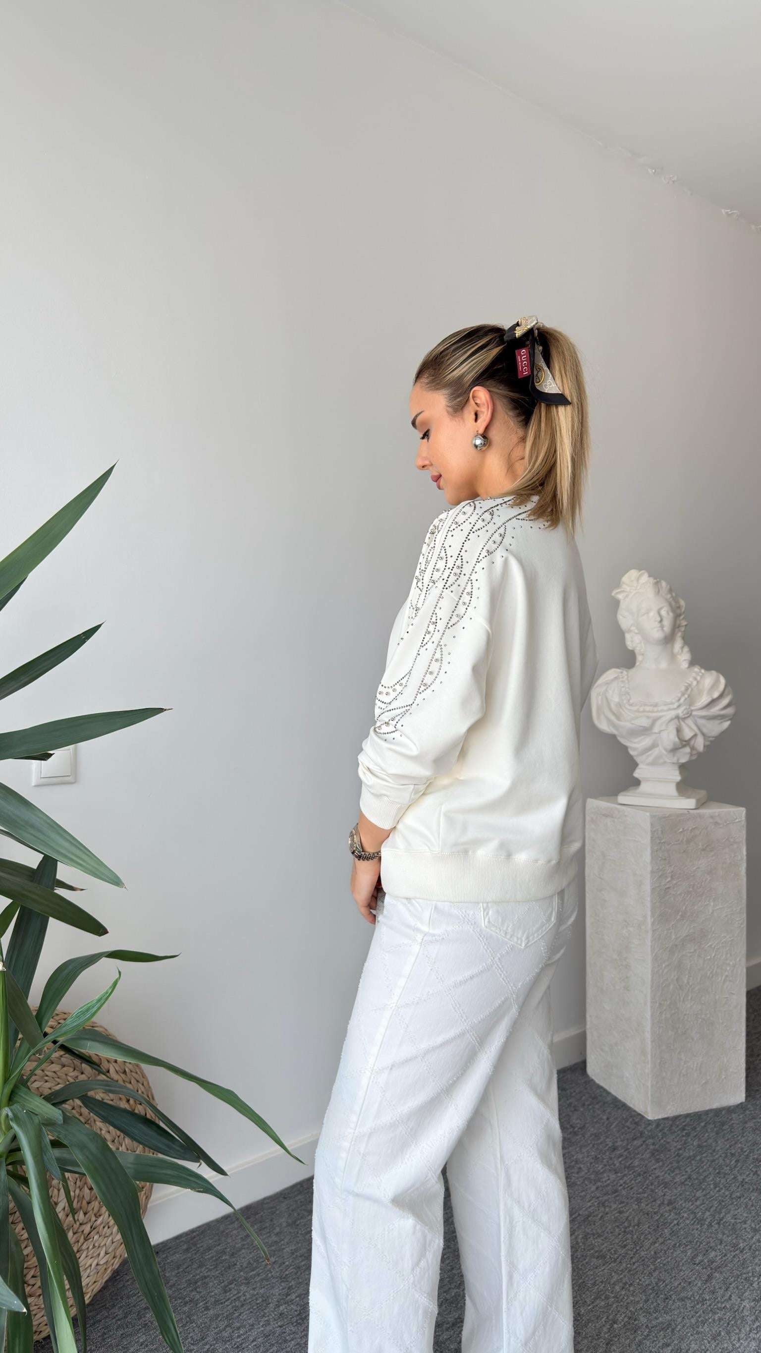 Beyaz Gausi Kollar Taşlı Sweatshirt