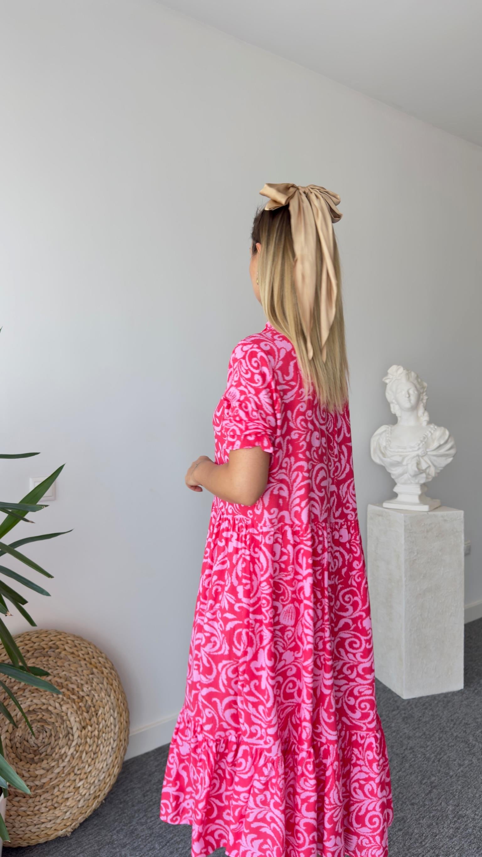 Loreta Yakası Fırfırlı Pembe Elbise