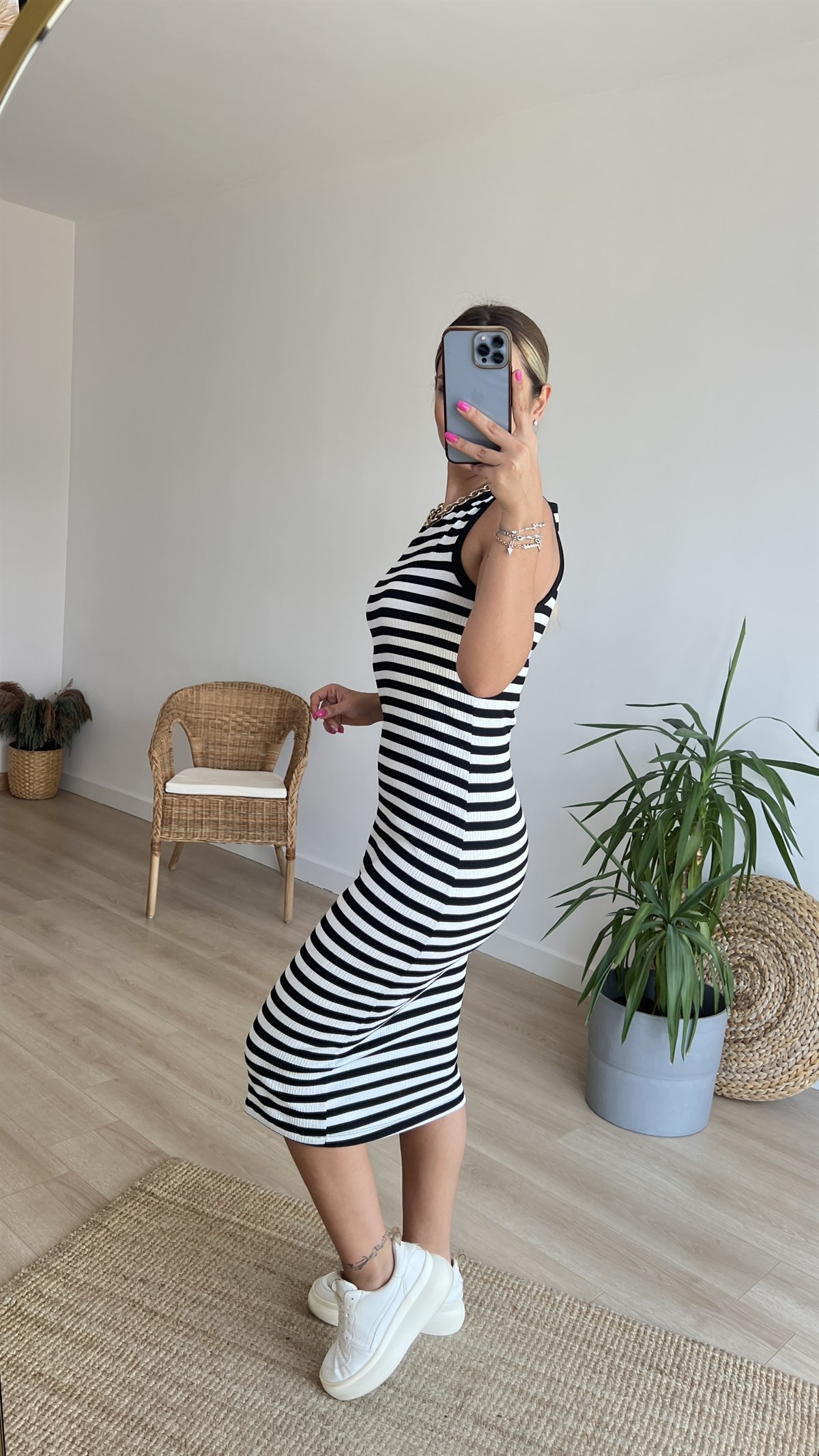 Siyah Beyaz Çizgili Basic Elbise