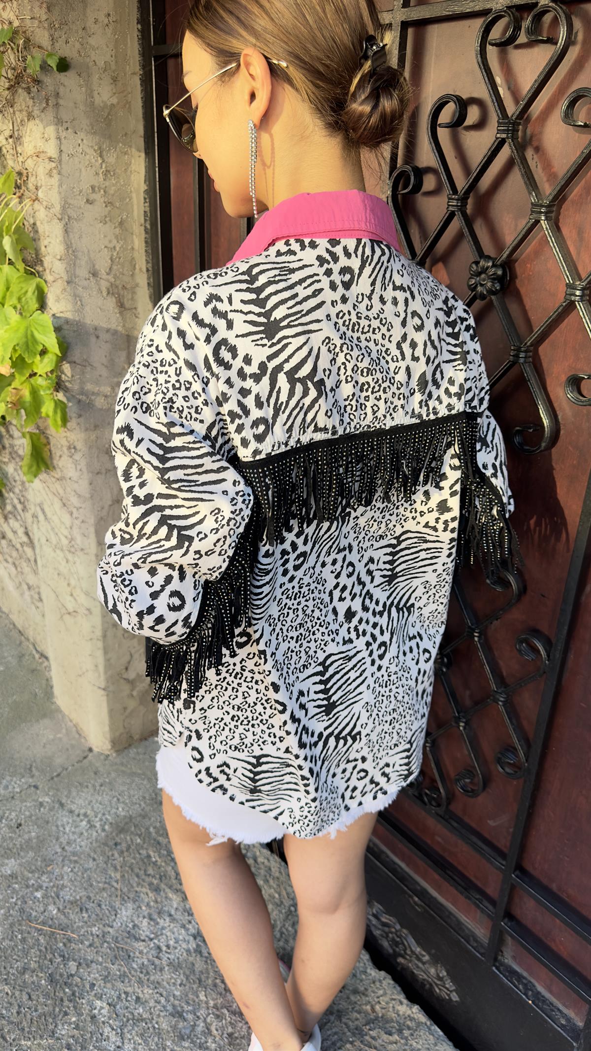 Pembe Cep Detay Zebra Desenli Ceket