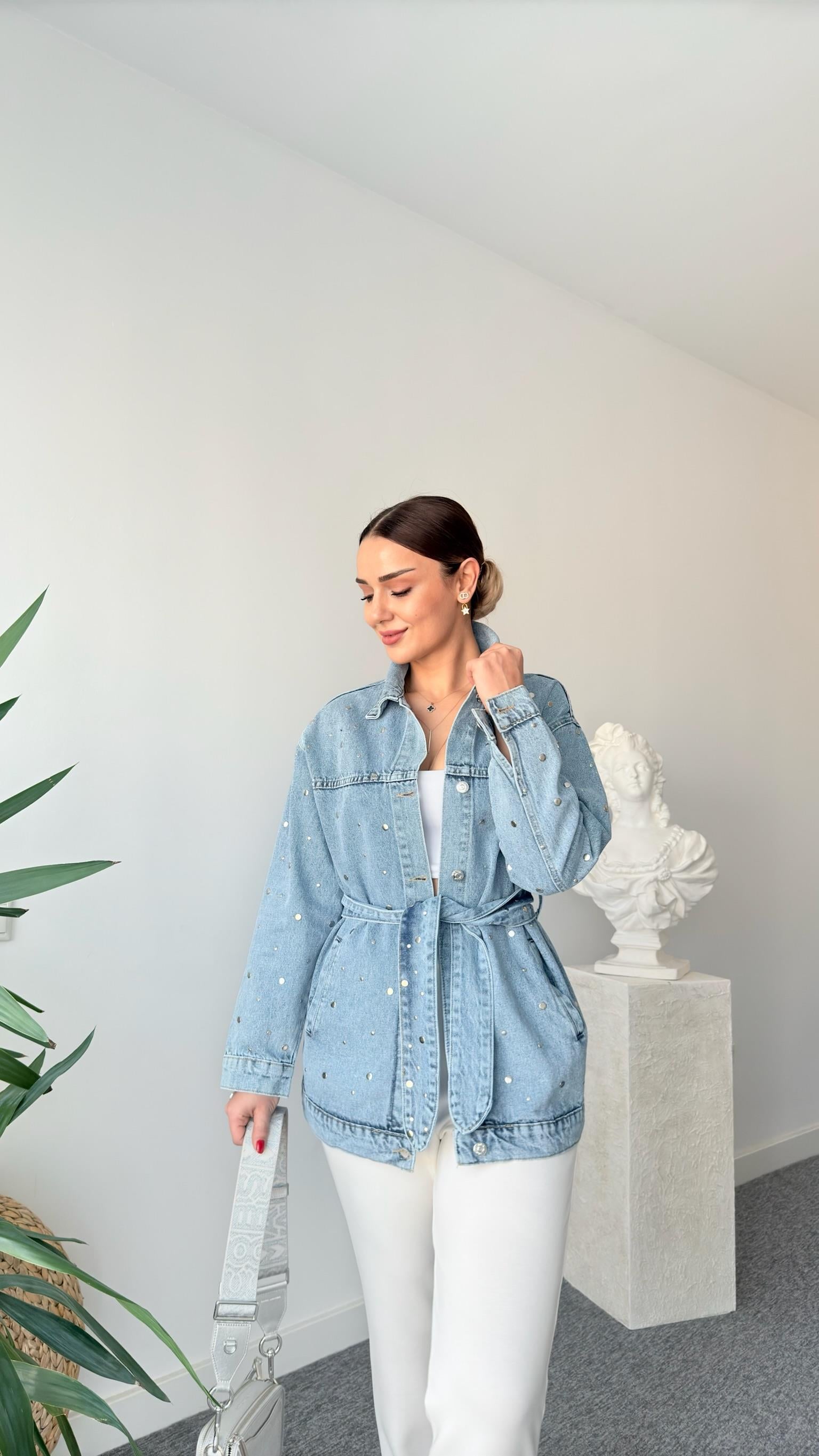 Matin Zımbalı Kuşak Detaylı Jean Ceket